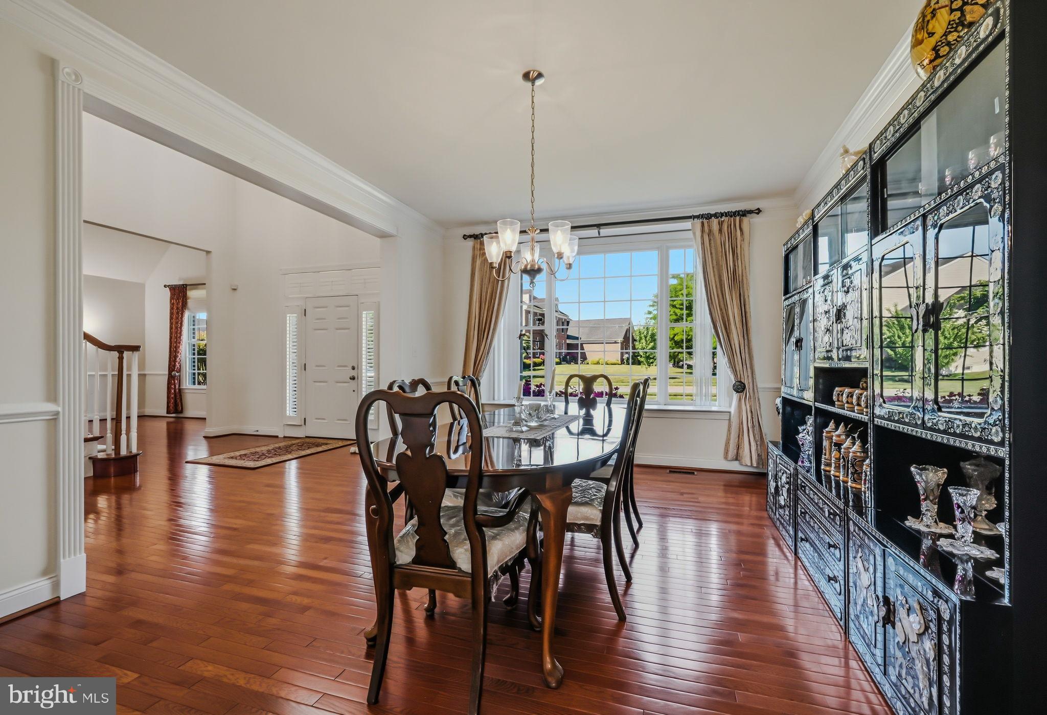 RED LION CHASE - Residential