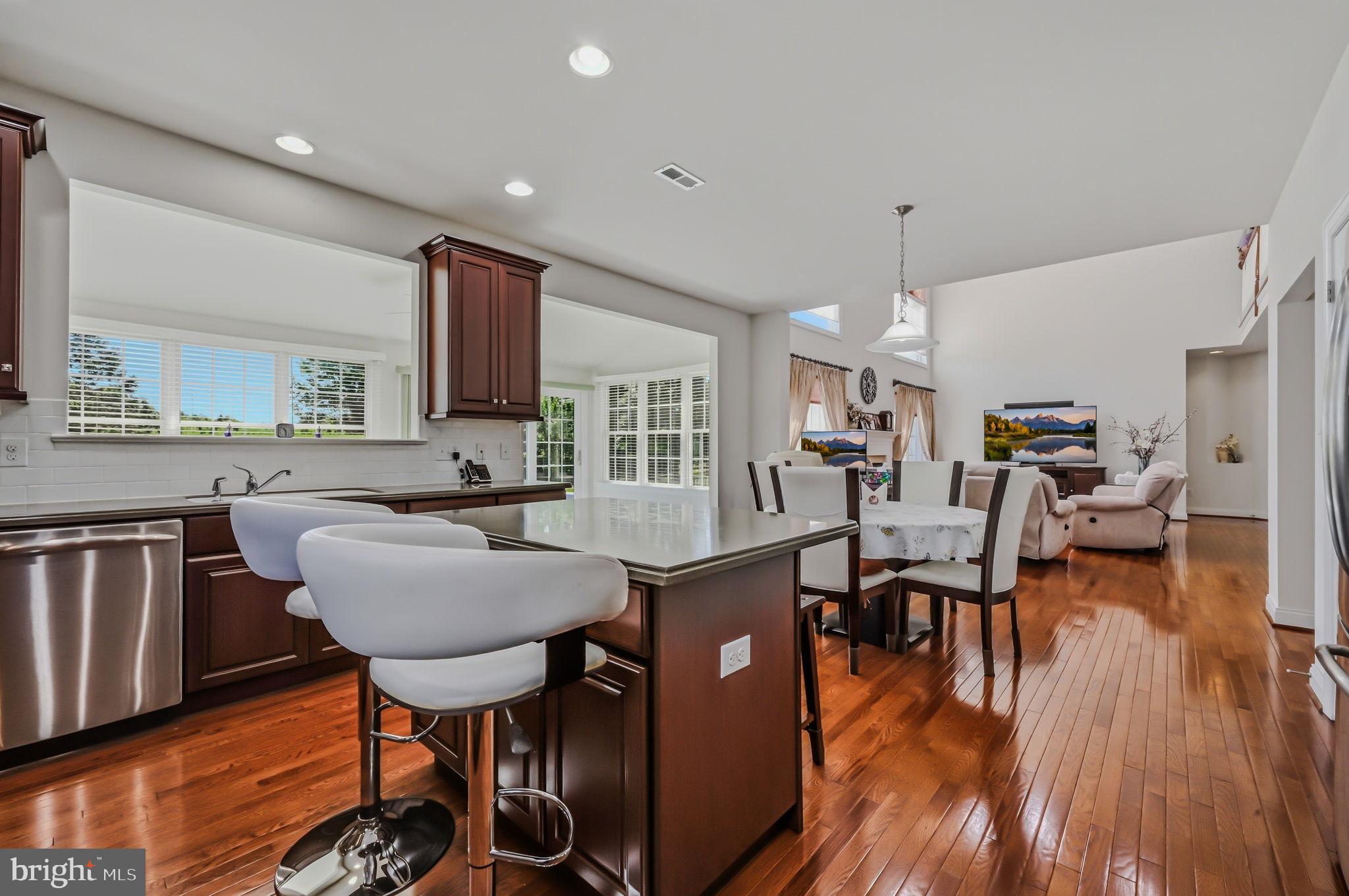 RED LION CHASE - Residential