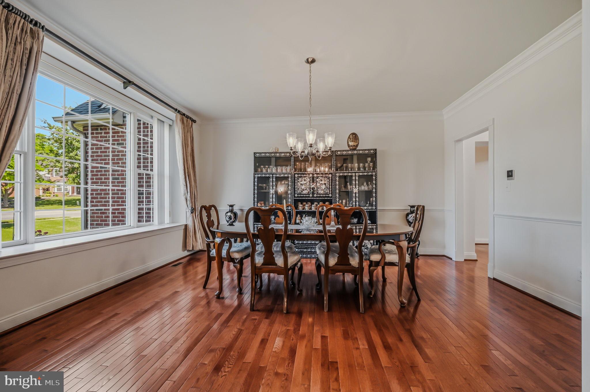 RED LION CHASE - Residential