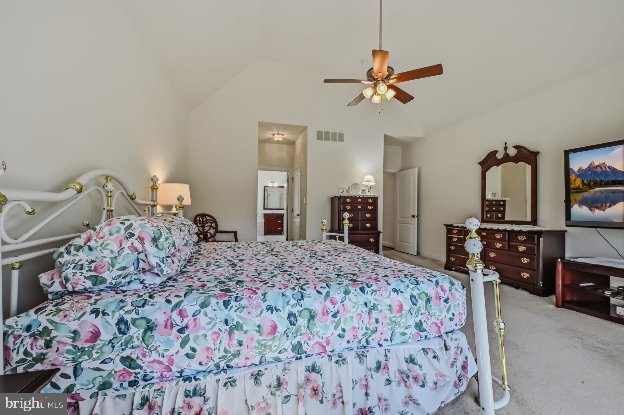 RED LION CHASE - Residential