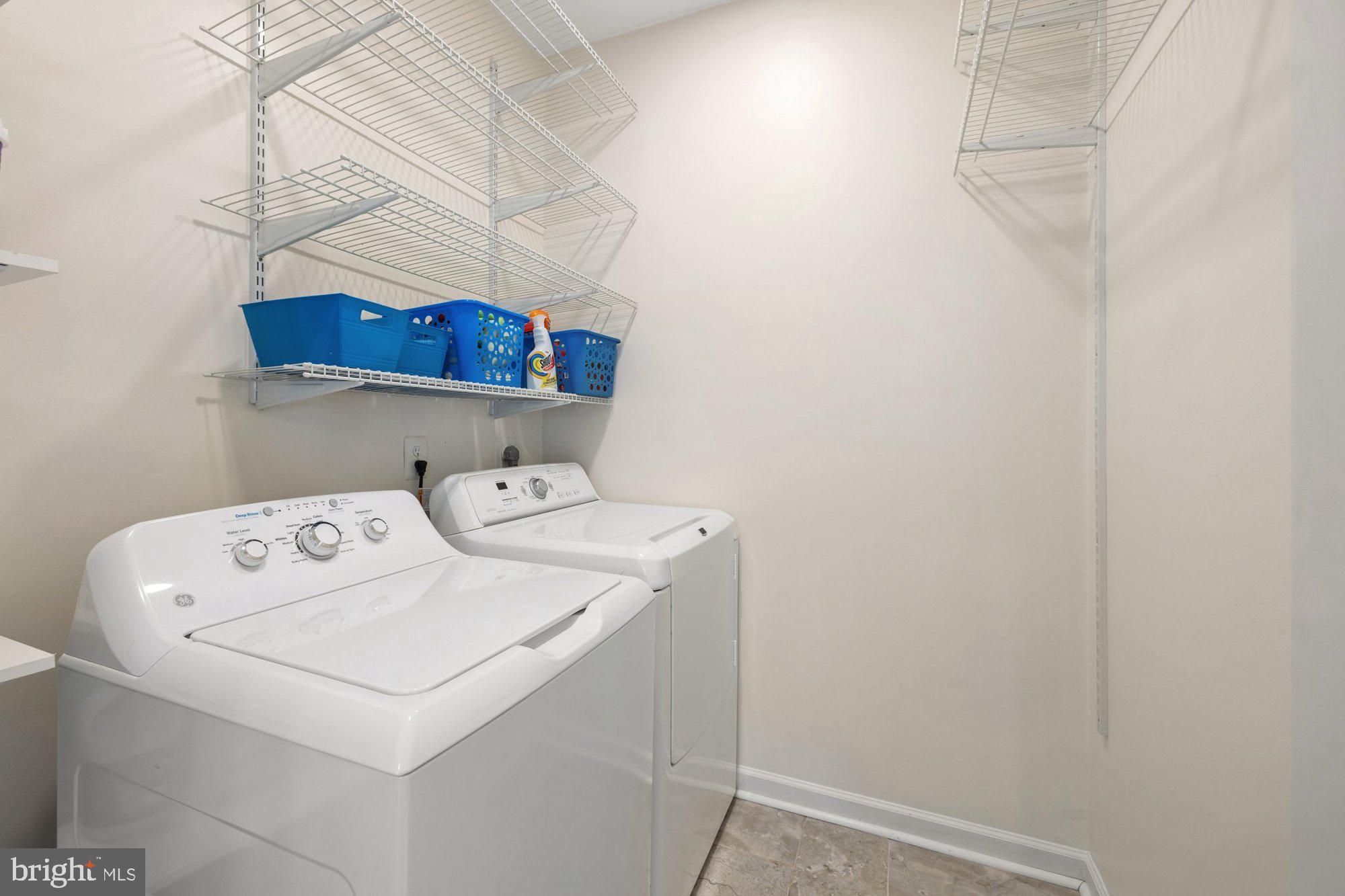 MANORS AT WOLF TRAP - Residential