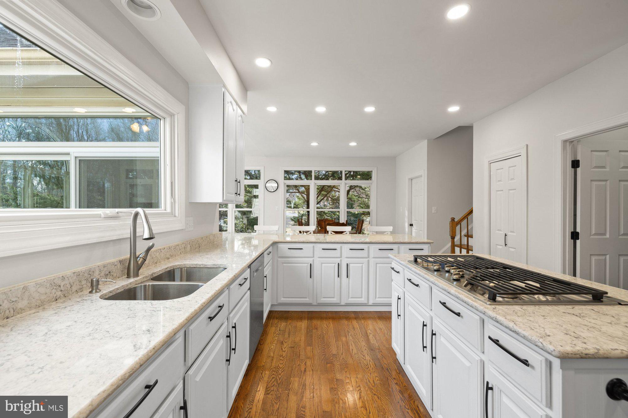 MANORS AT WOLF TRAP - Residential