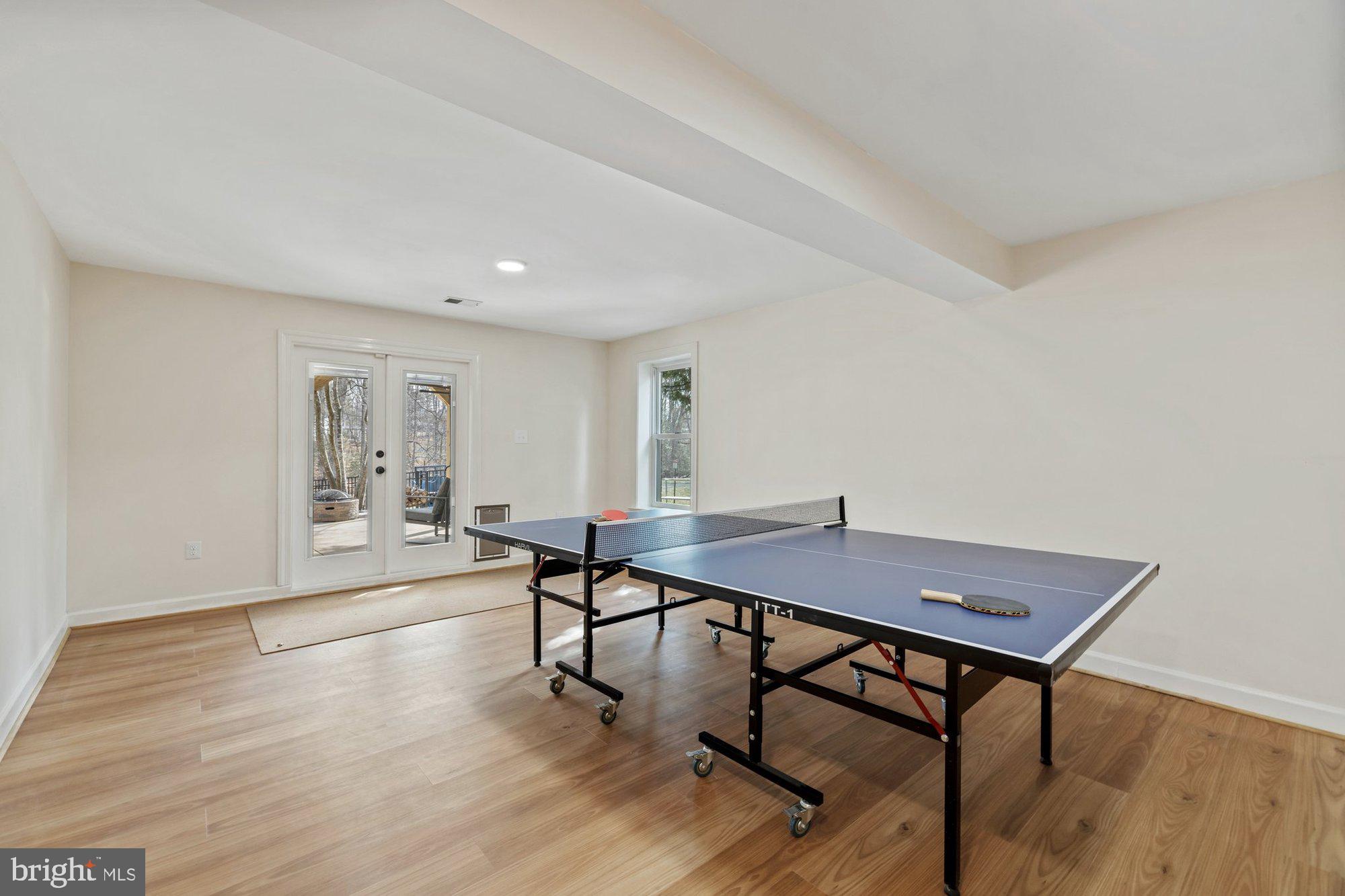 MANORS AT WOLF TRAP - Residential