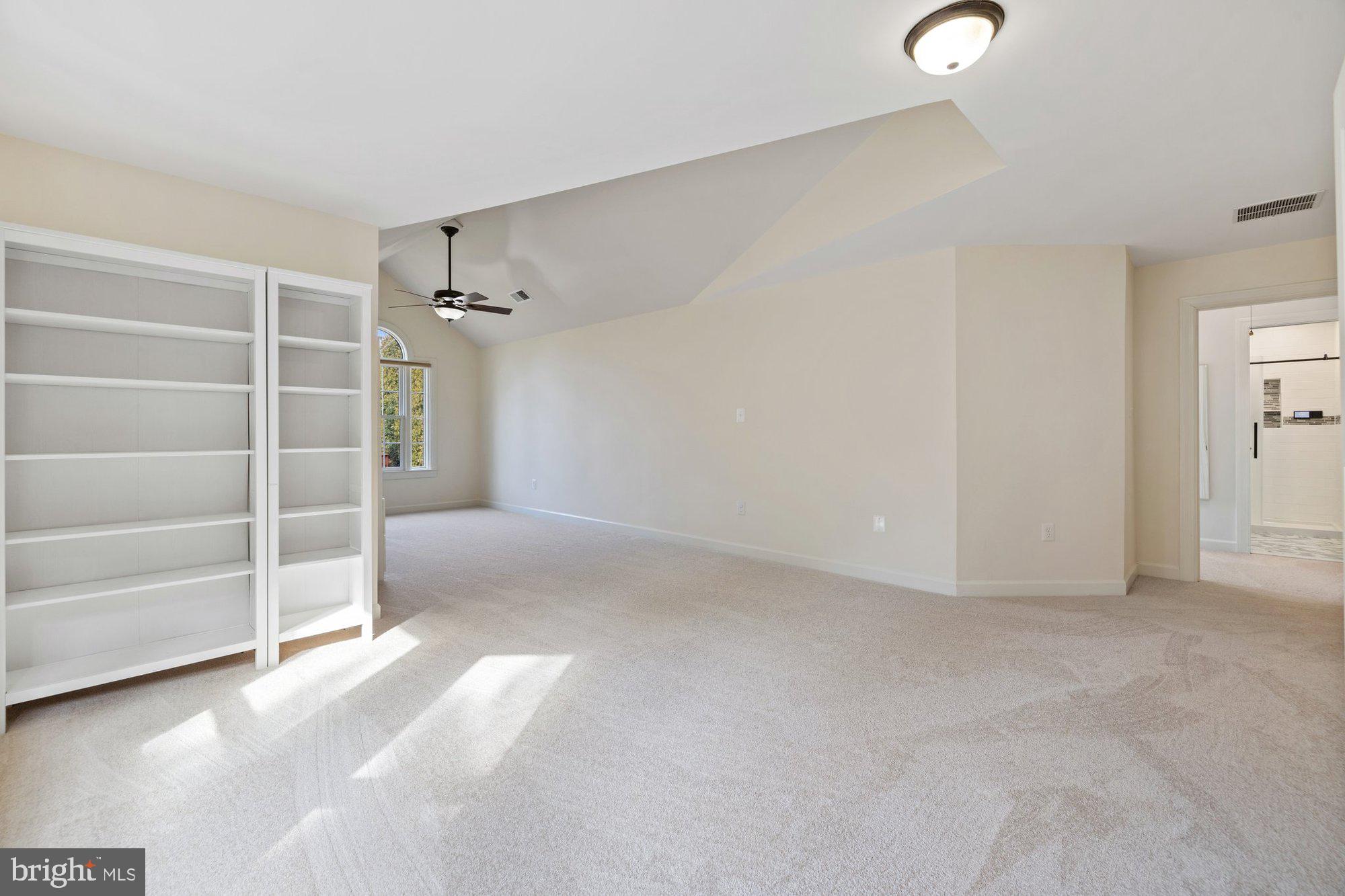 MANORS AT WOLF TRAP - Residential