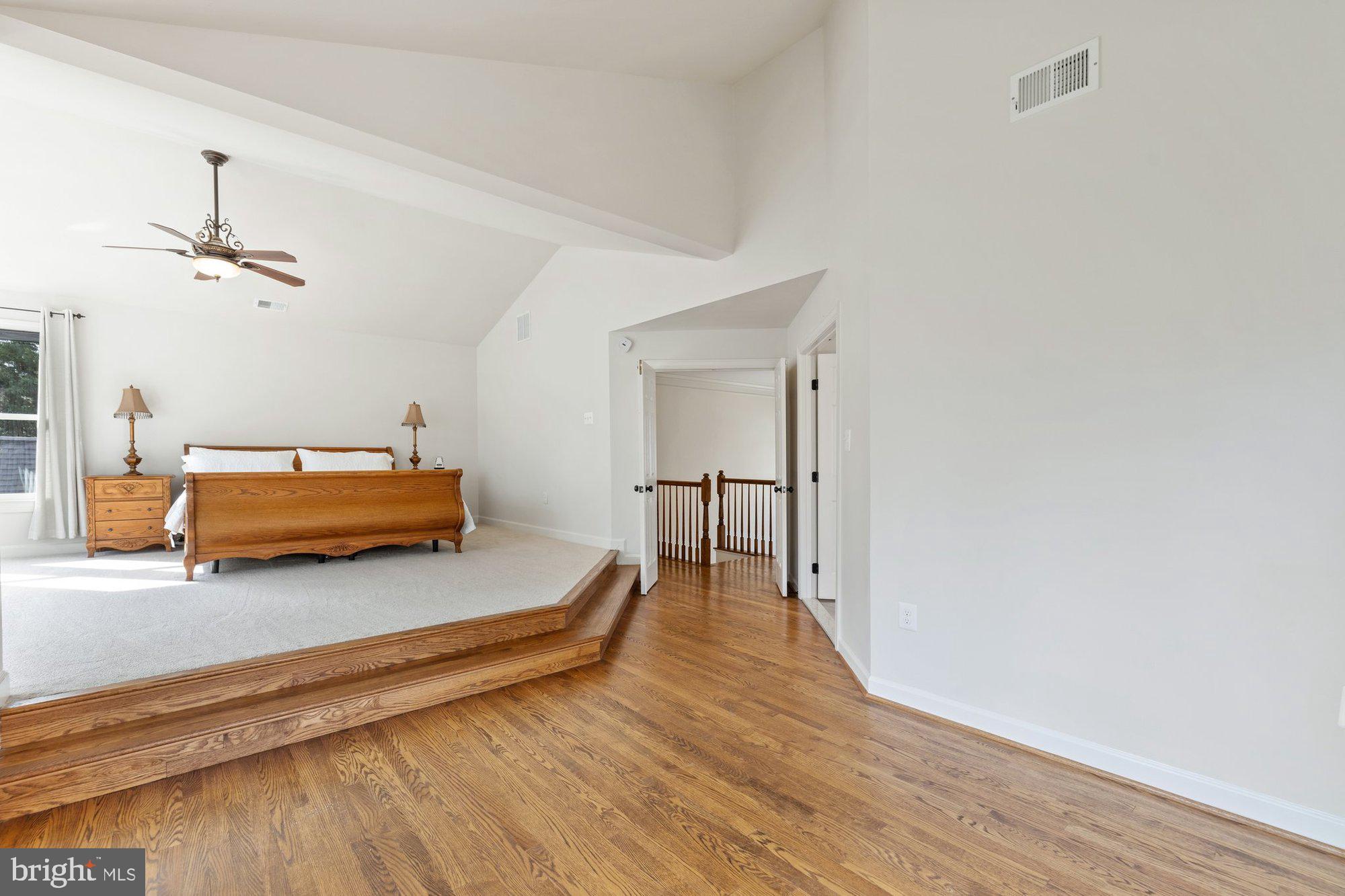 MANORS AT WOLF TRAP - Residential