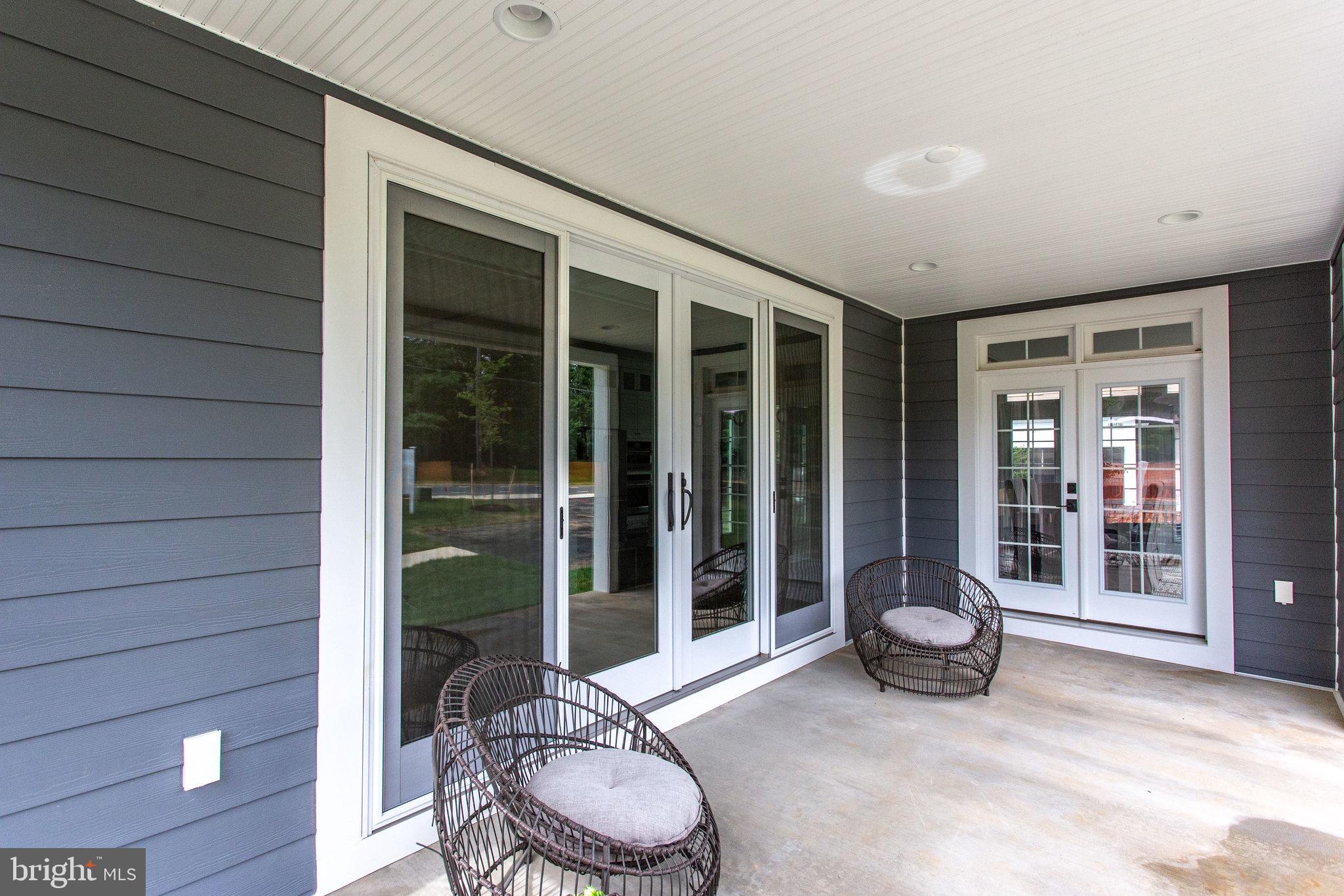 OVER LEE KNOLLS - Residential