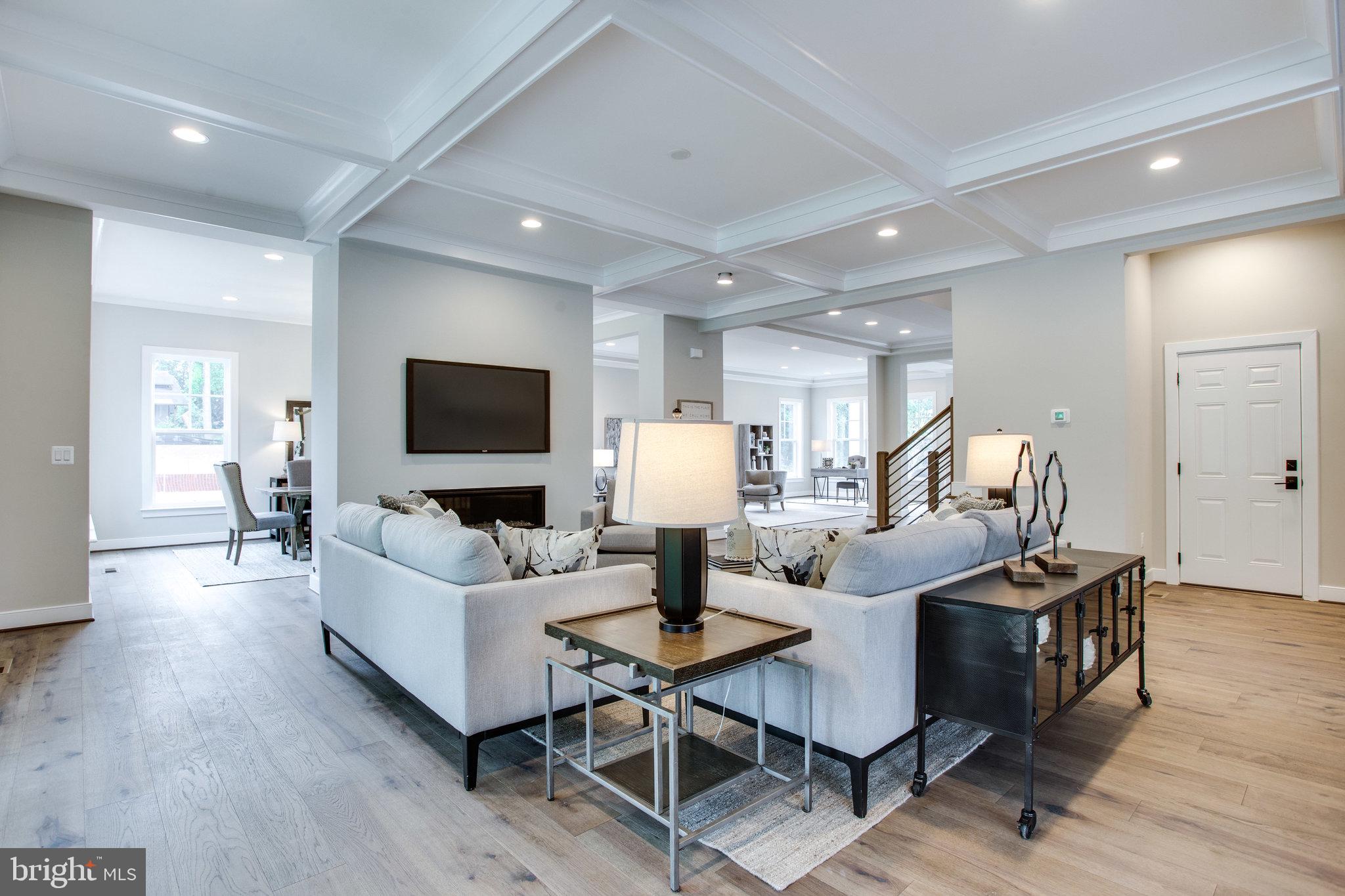OVER LEE KNOLLS - Residential