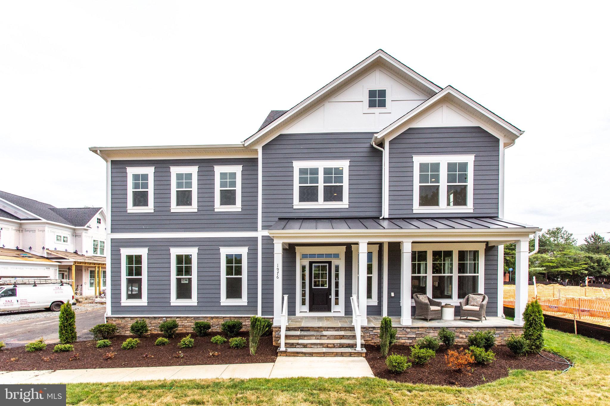 OVER LEE KNOLLS - Residential