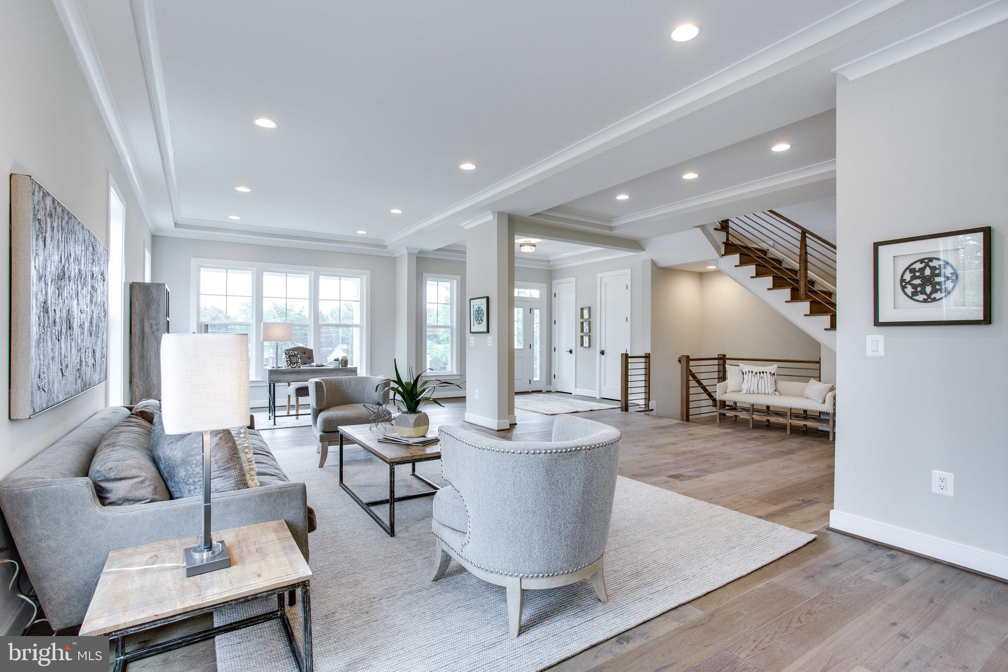 OVER LEE KNOLLS - Residential