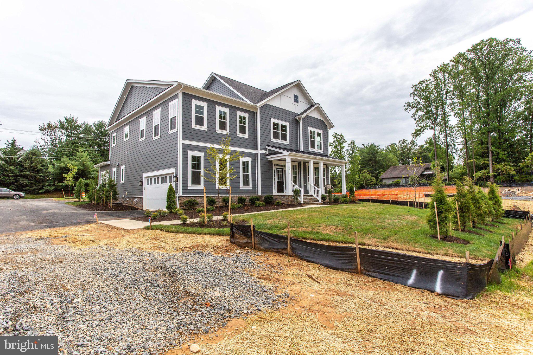 OVER LEE KNOLLS - Residential