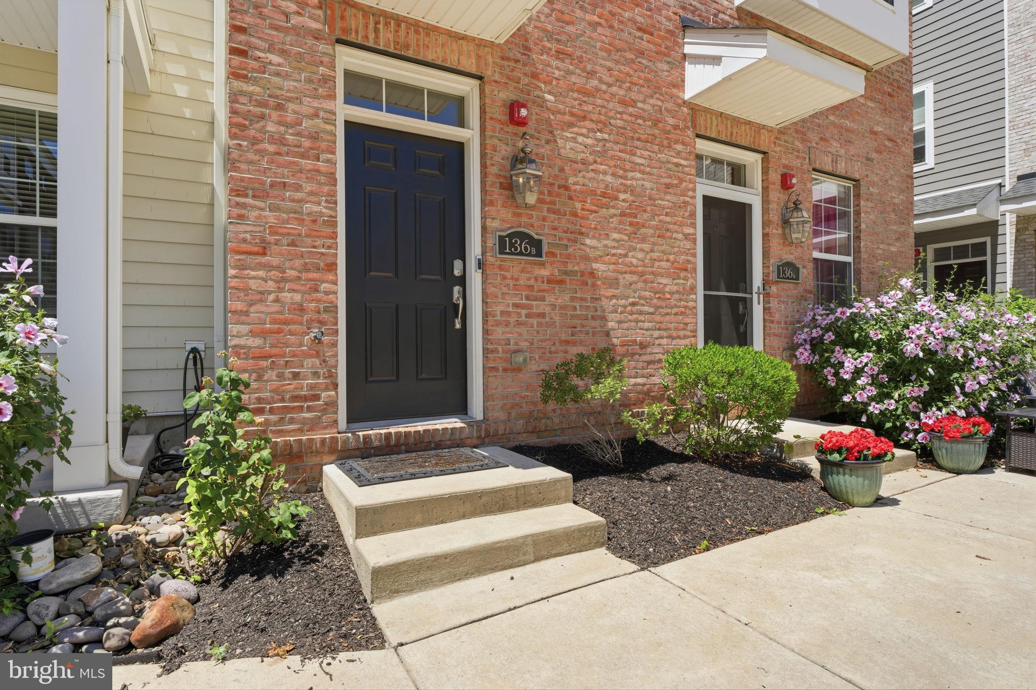WATERSIDE - Residential