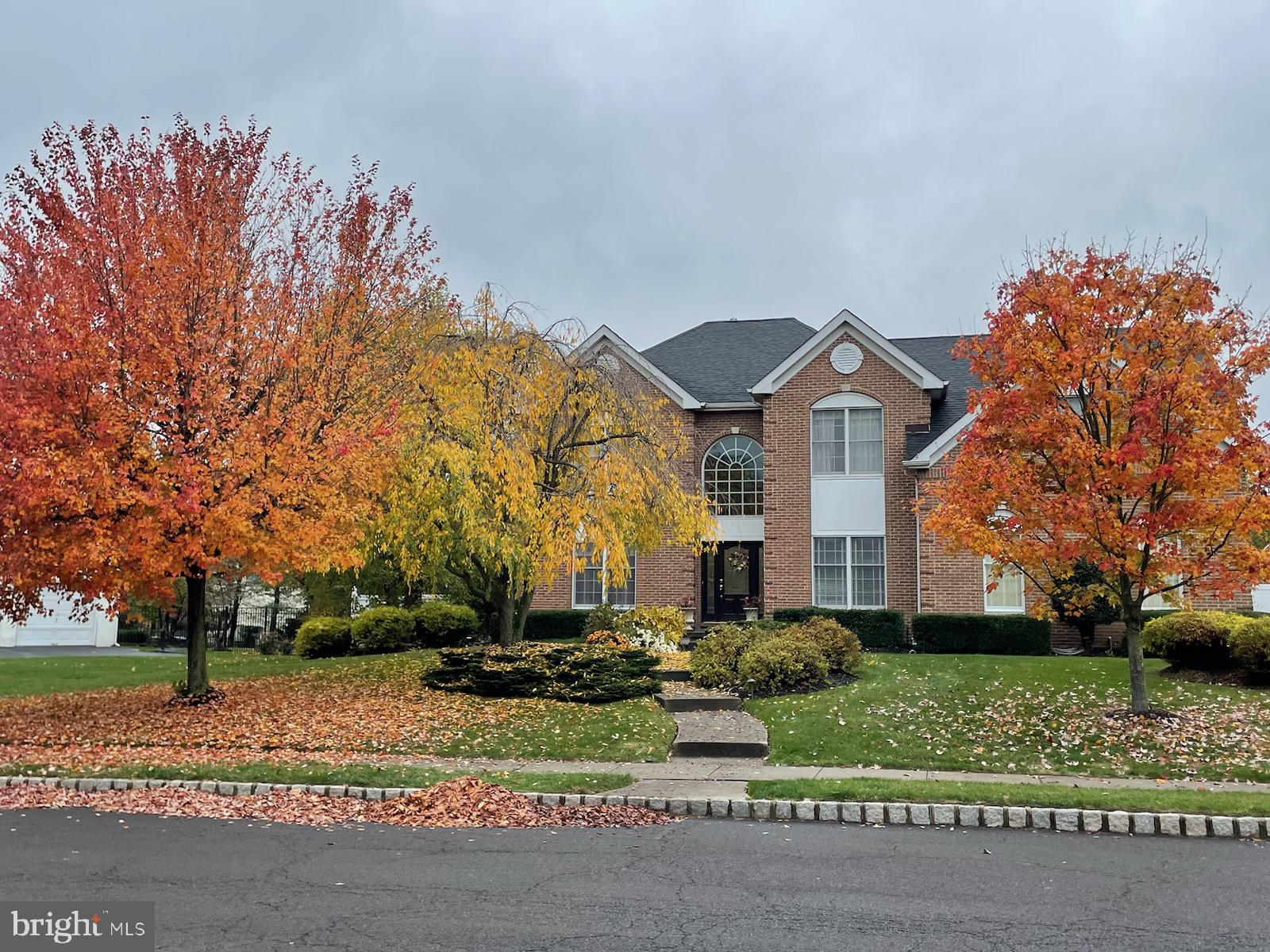 BRIDLE ESTATES - Residential