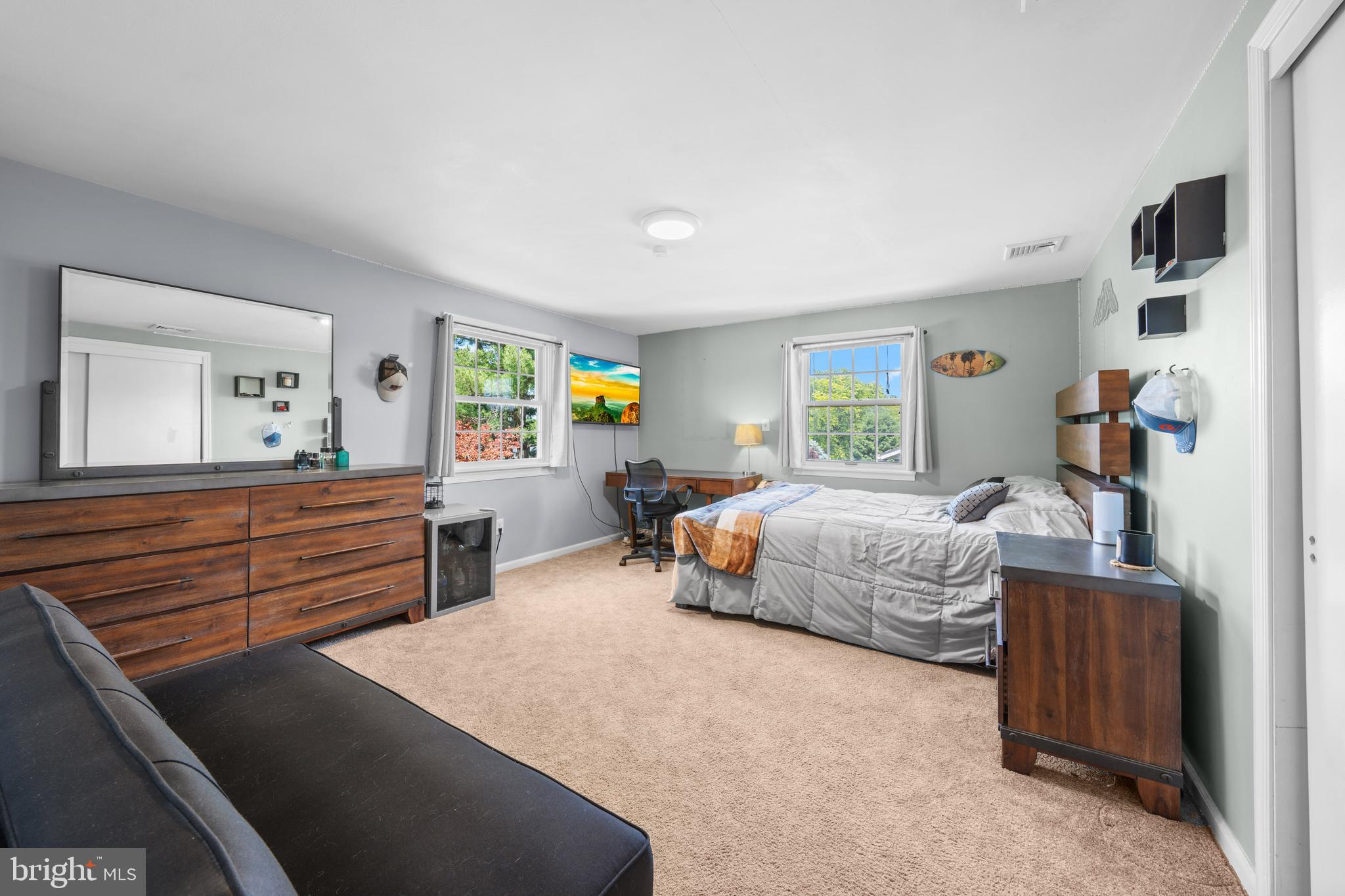 COUNTRY CLUB GARDENS - Residential