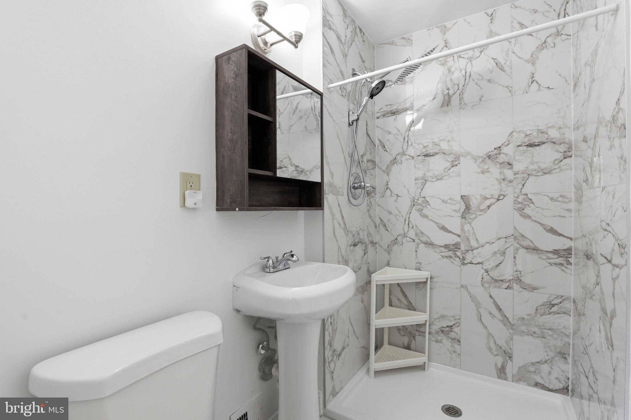 REGENT SQUARE - Residential
