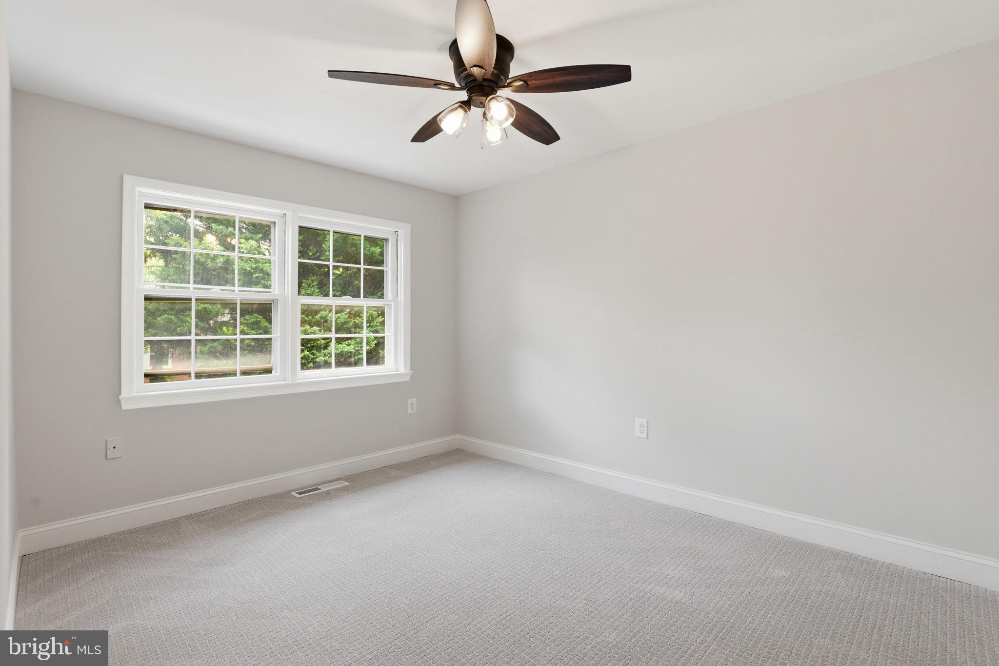 REGENT SQUARE - Residential