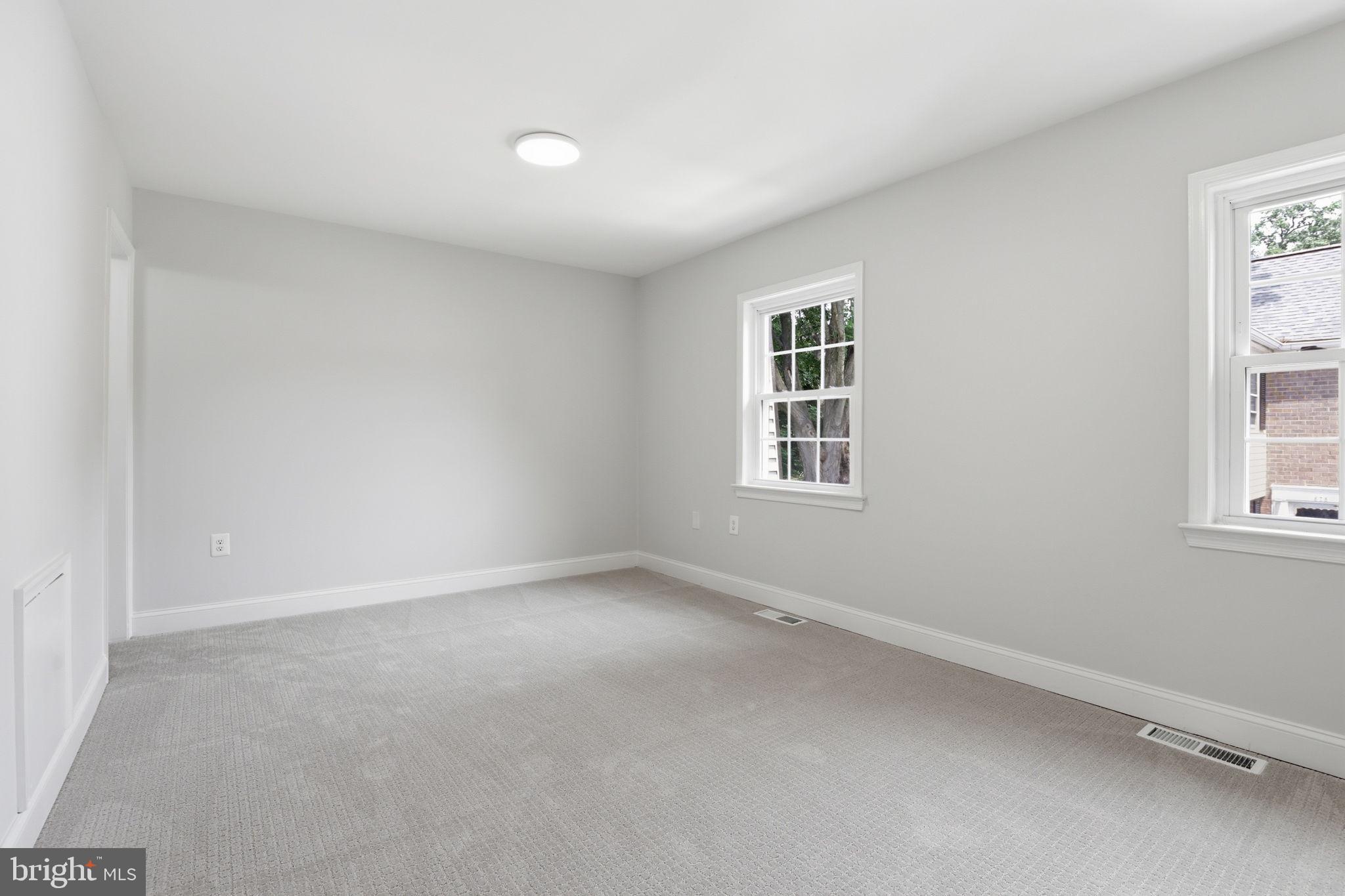 REGENT SQUARE - Residential