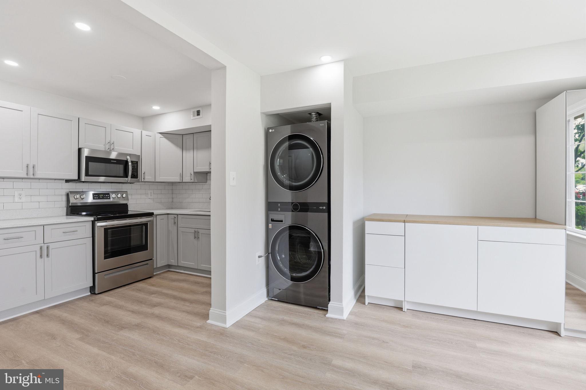 REGENT SQUARE - Residential
