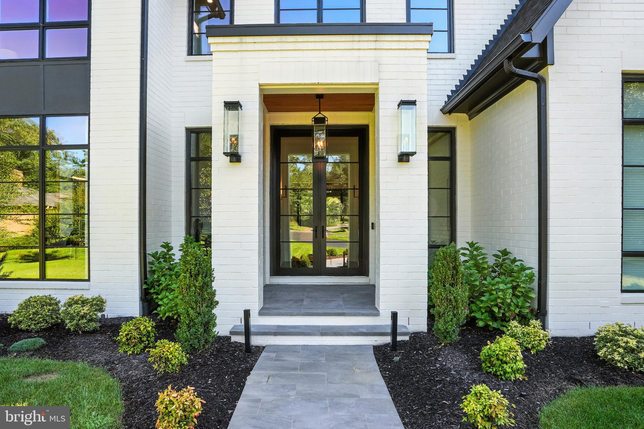 WOODHAVEN - Residential