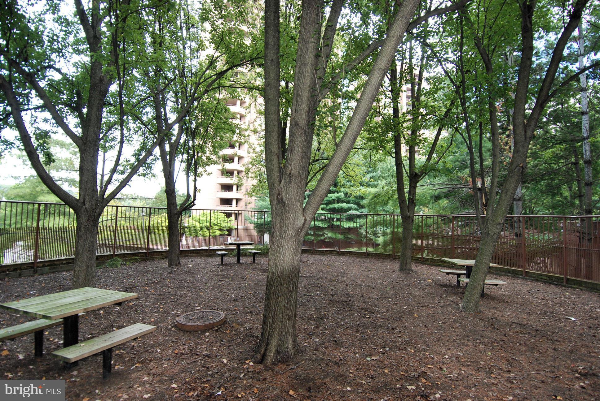 GROSVENOR PARK - Residential