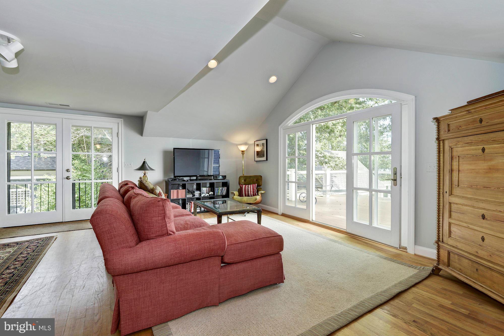 LINSTEAD - Residential