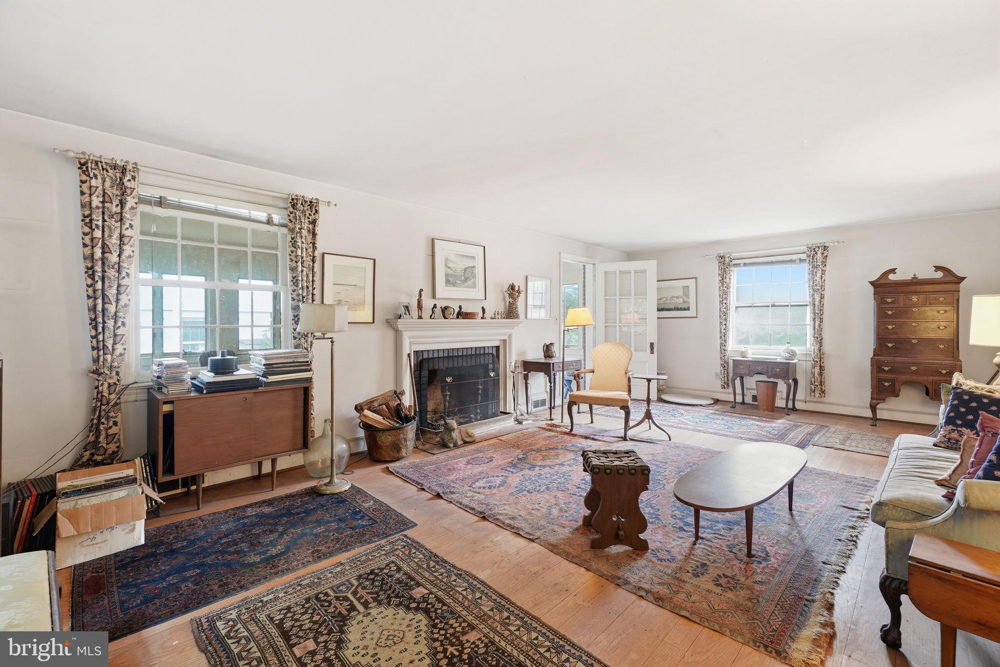 CALVERT HILLS - Residential