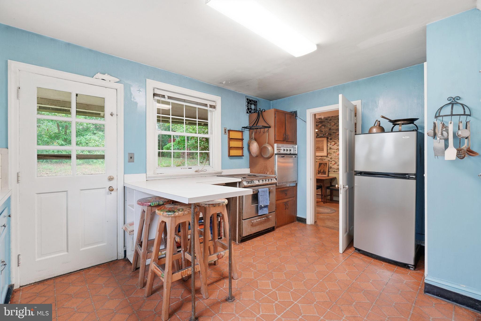 CALVERT HILLS - Residential