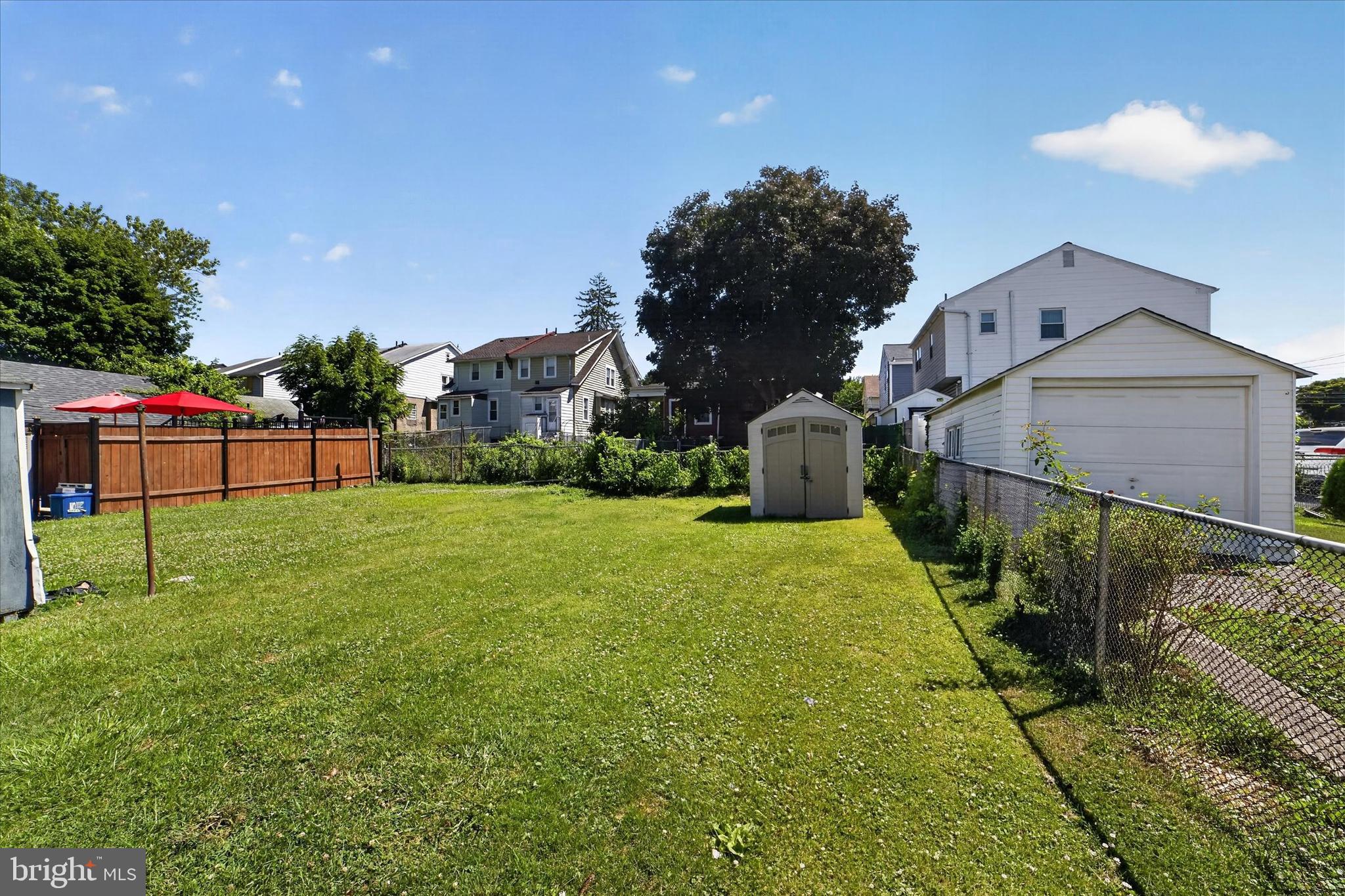 YEADON - Residential