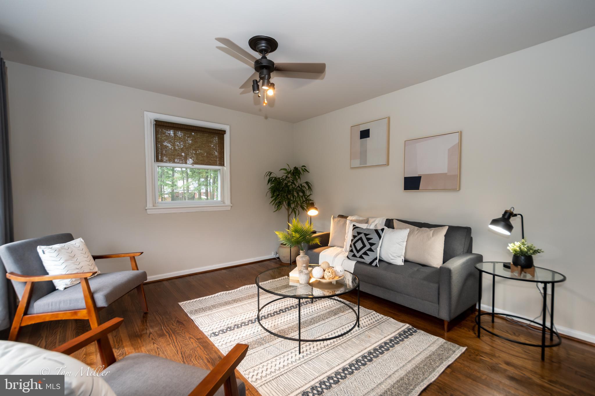 NEW CARROLLTON - Residential