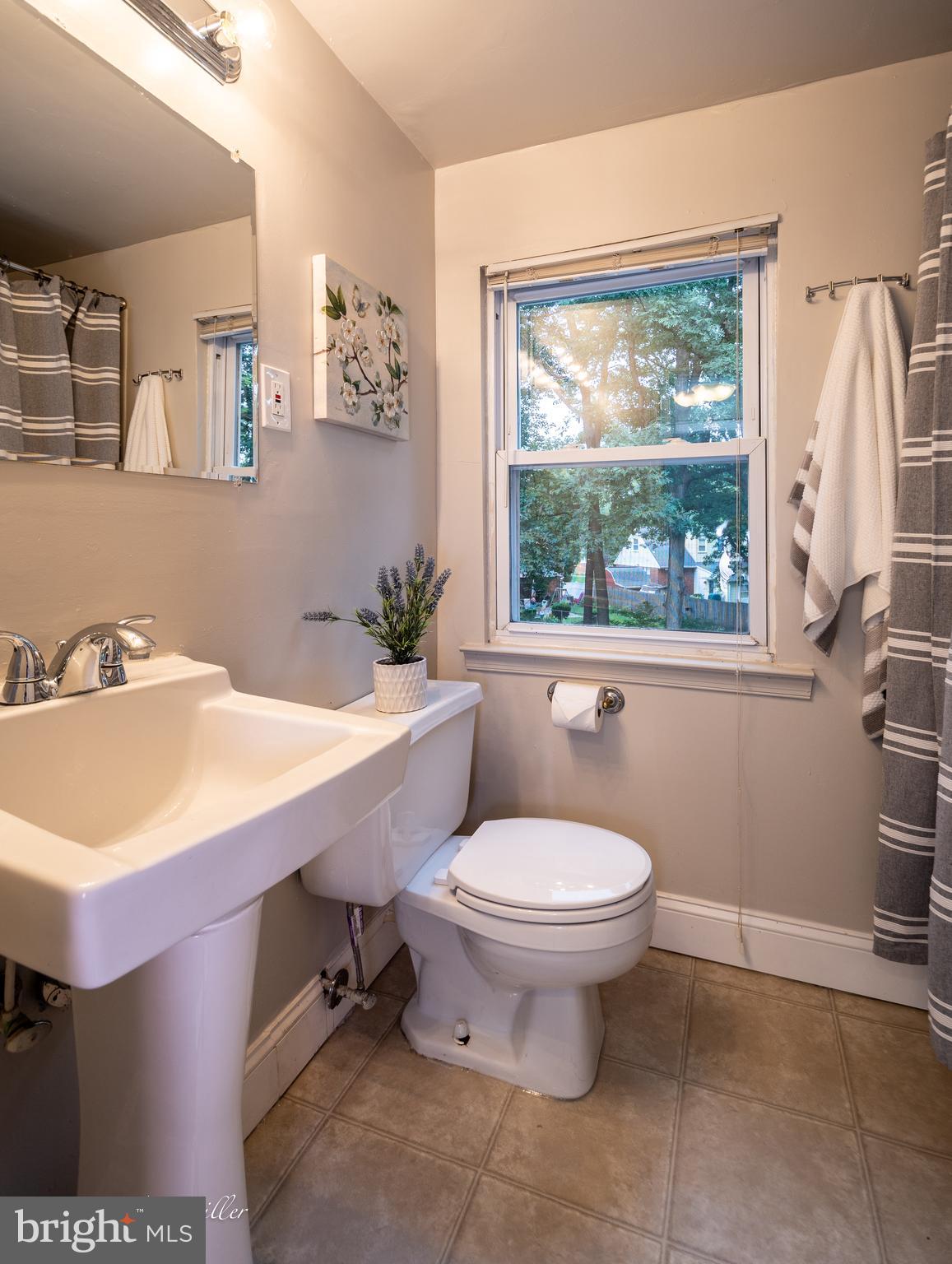NEW CARROLLTON - Residential