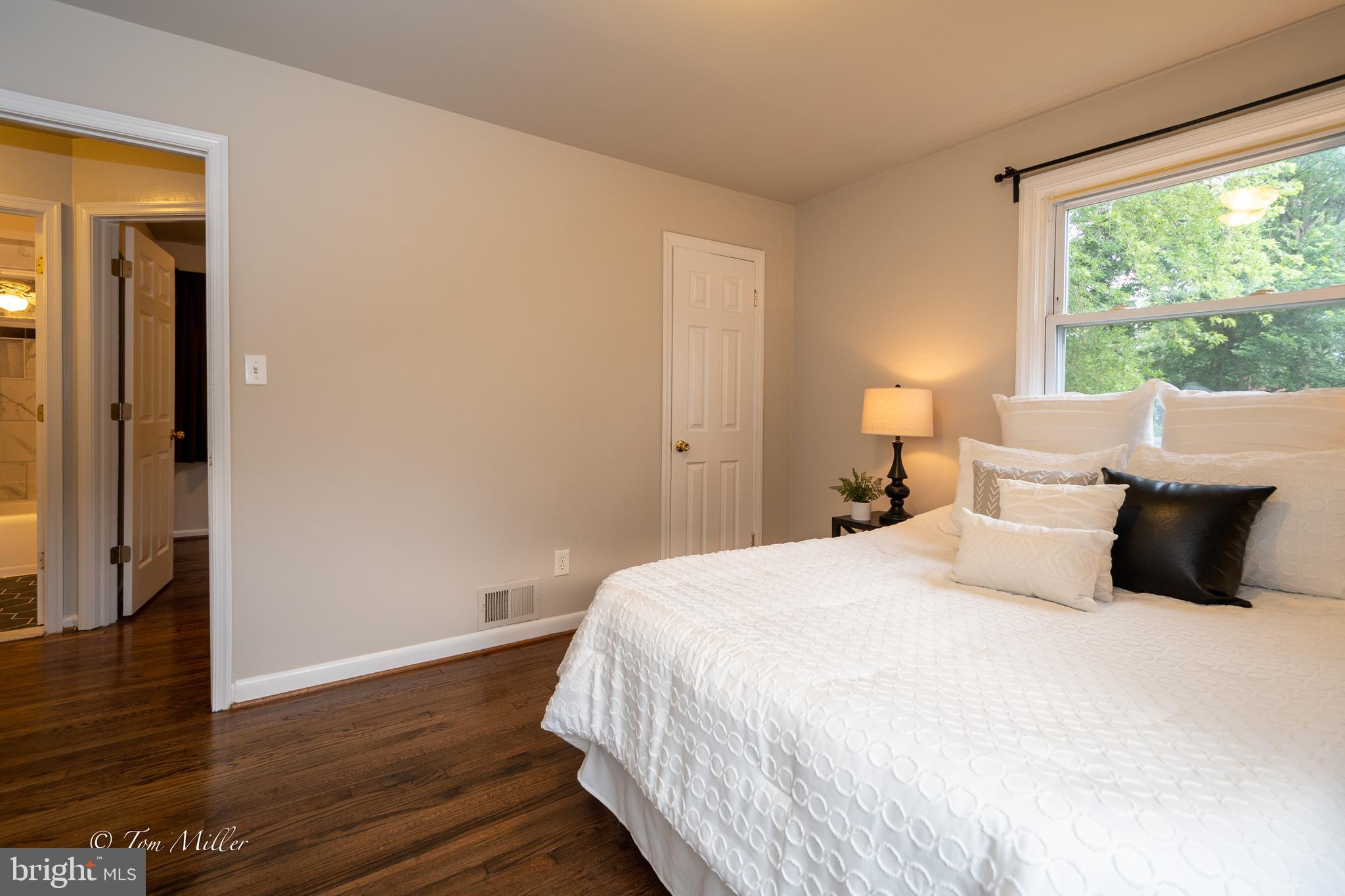 NEW CARROLLTON - Residential