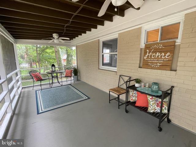 NEW CARROLLTON - Residential