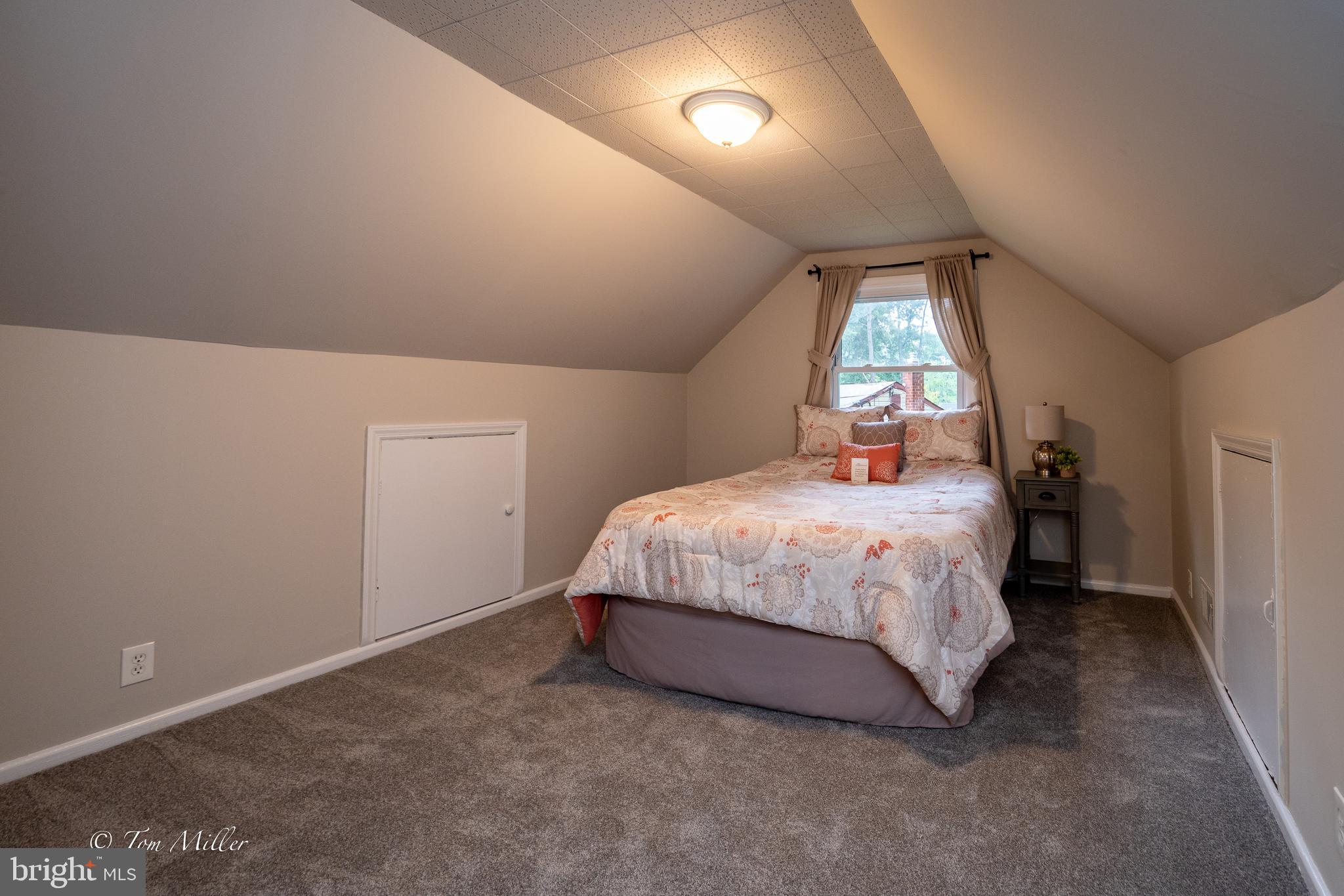 NEW CARROLLTON - Residential