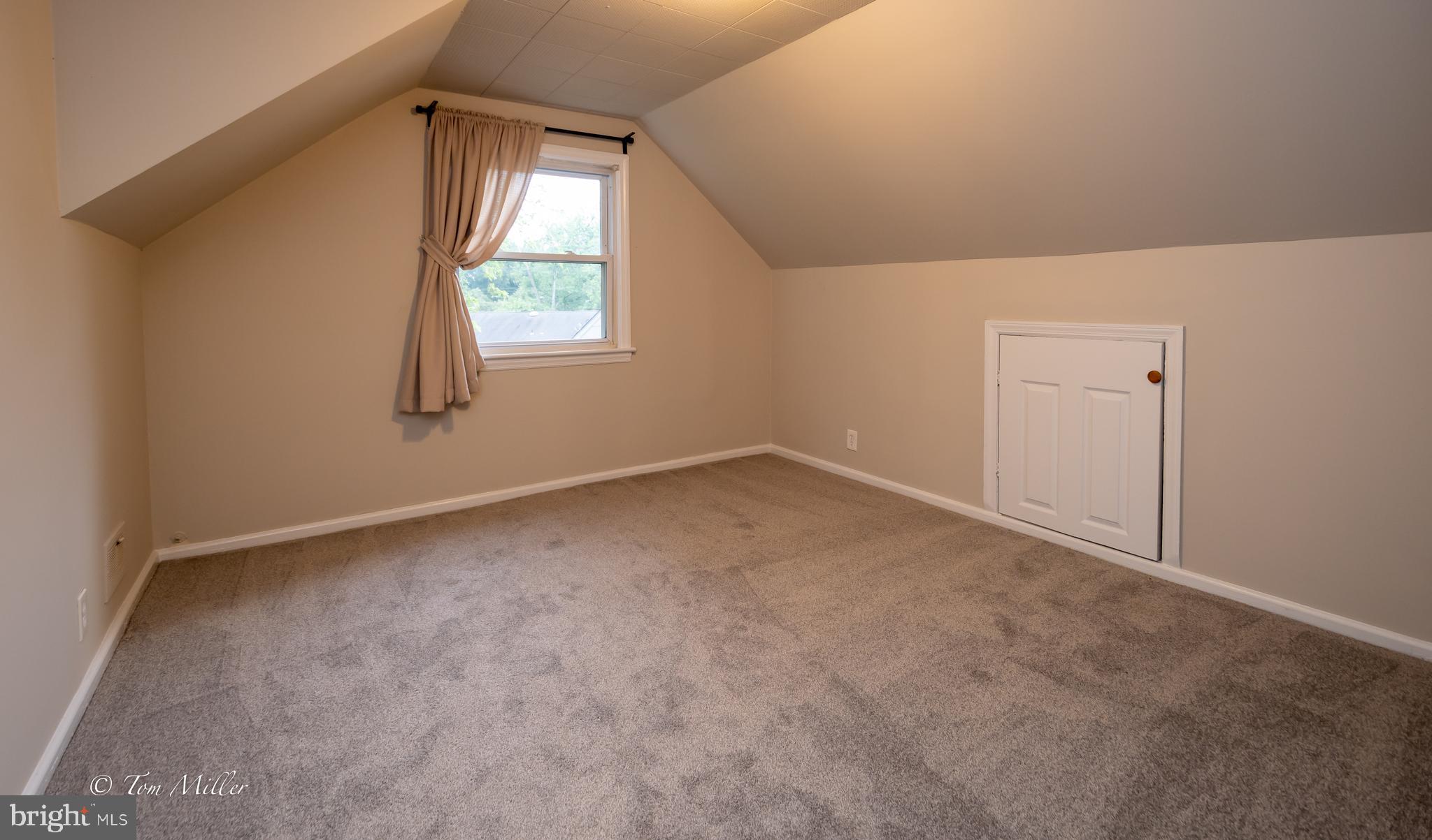 NEW CARROLLTON - Residential