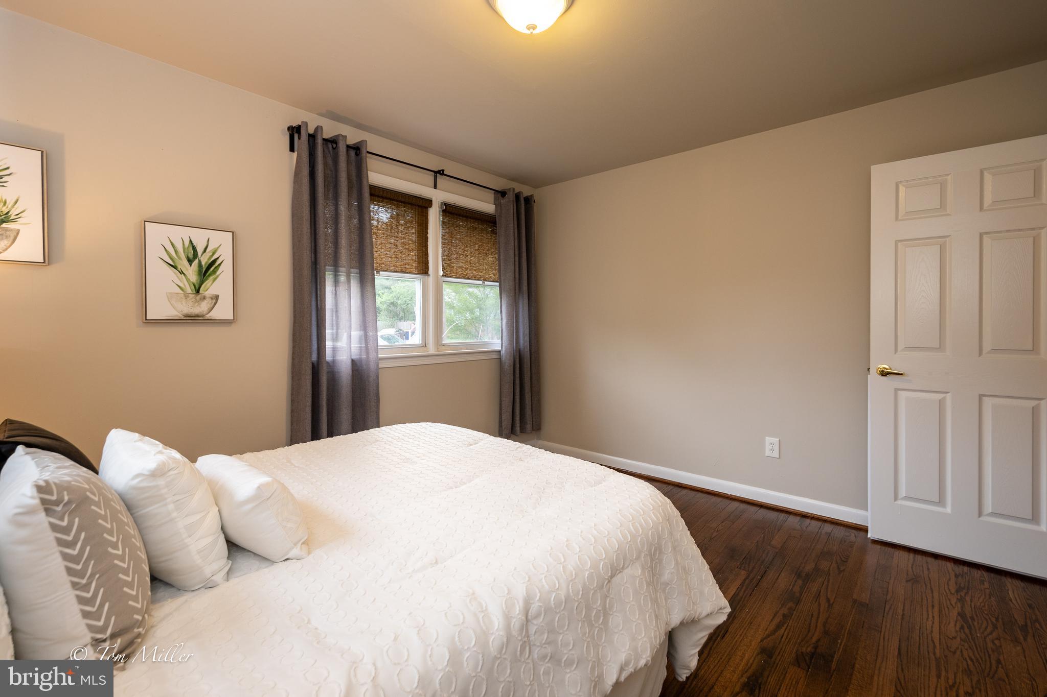 NEW CARROLLTON - Residential