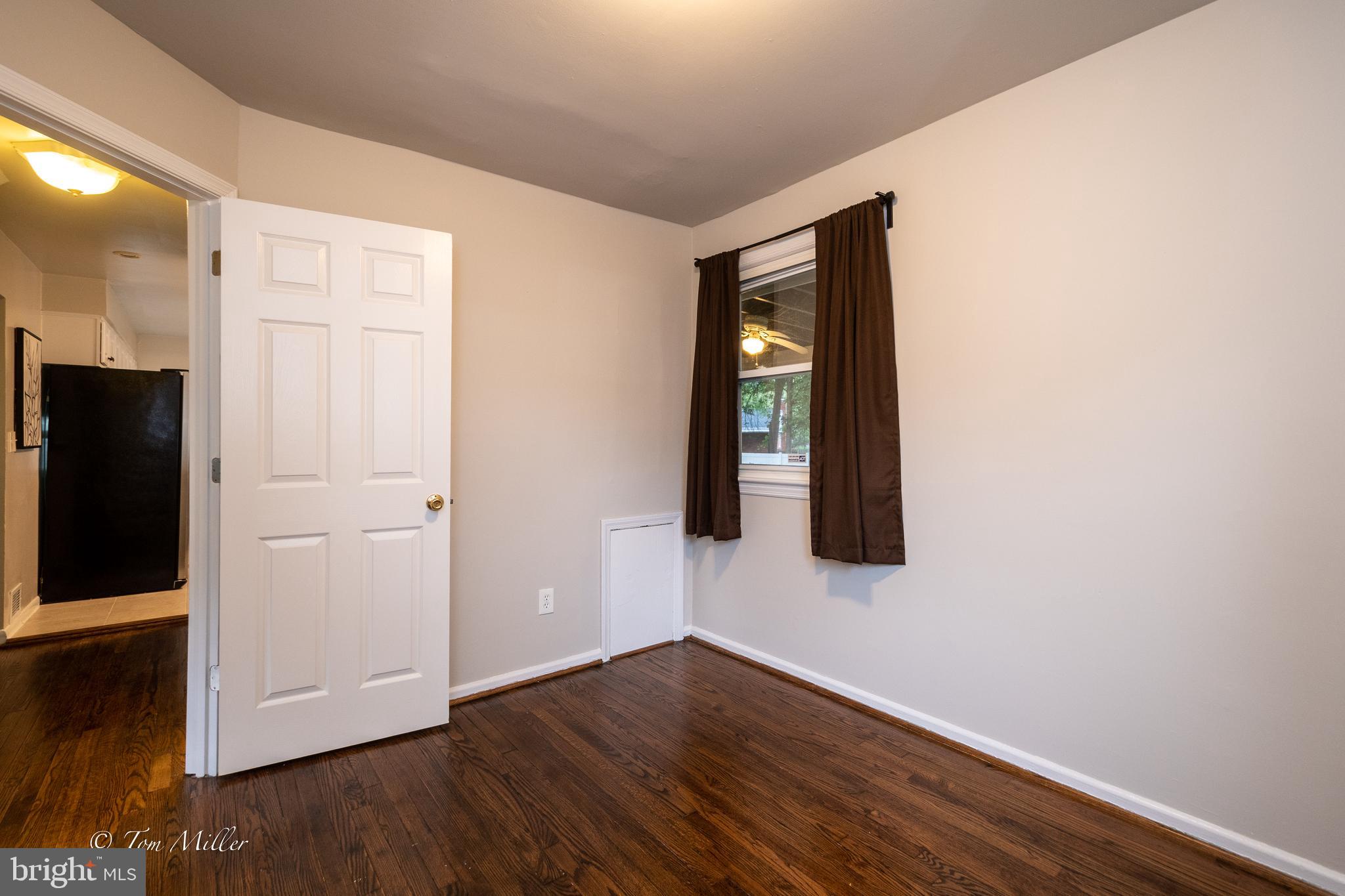 NEW CARROLLTON - Residential
