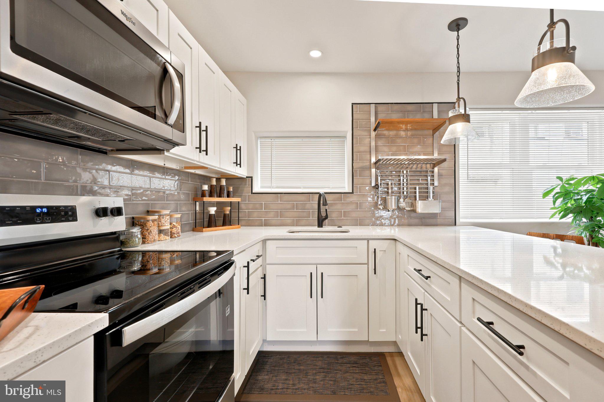STONEHURST - Residential