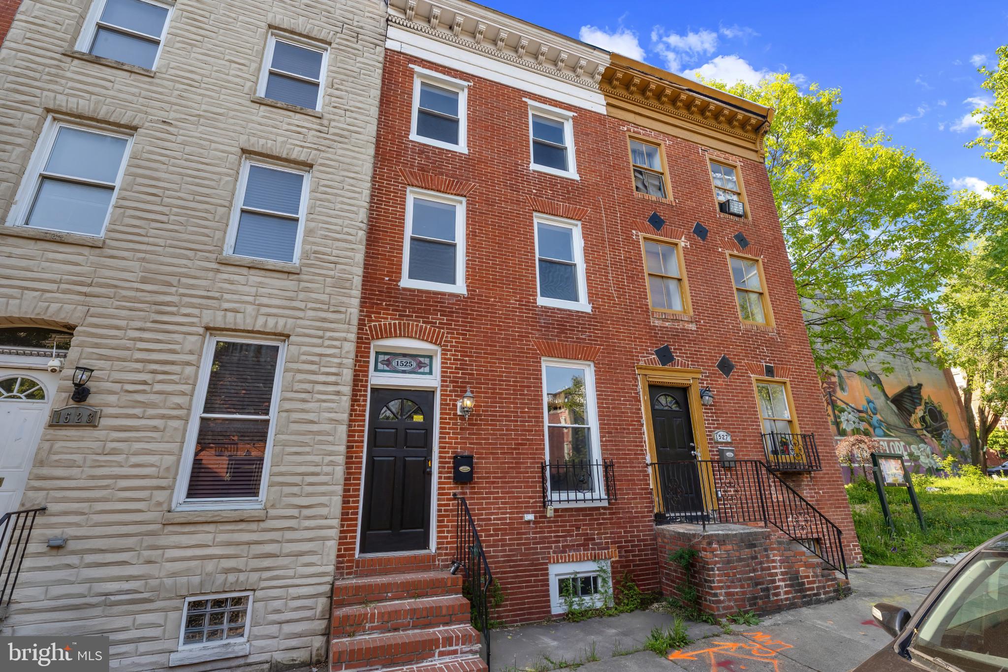 HOLLINS MARKET - Residential