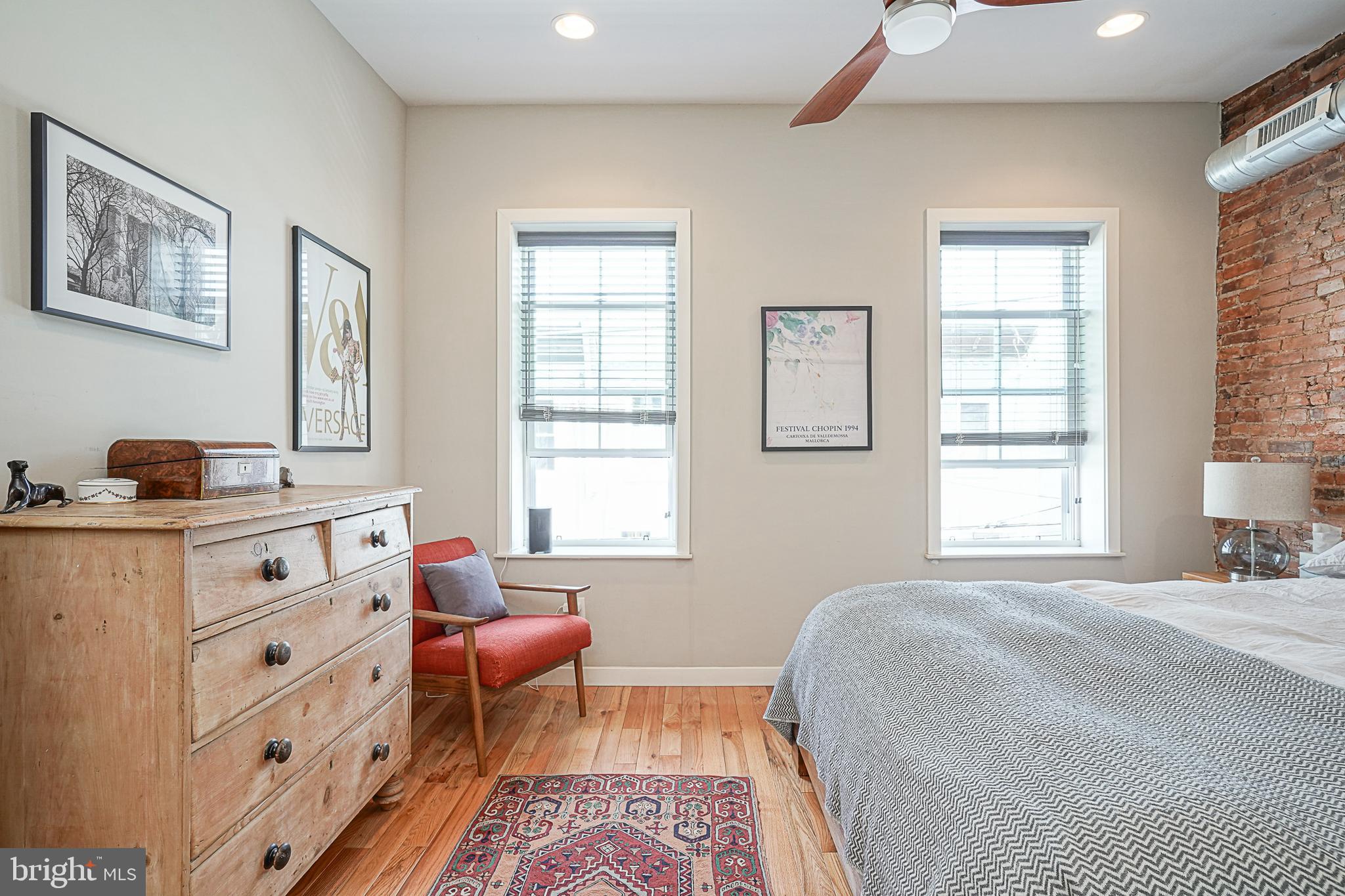 POINT BREEZE - Residential Lease