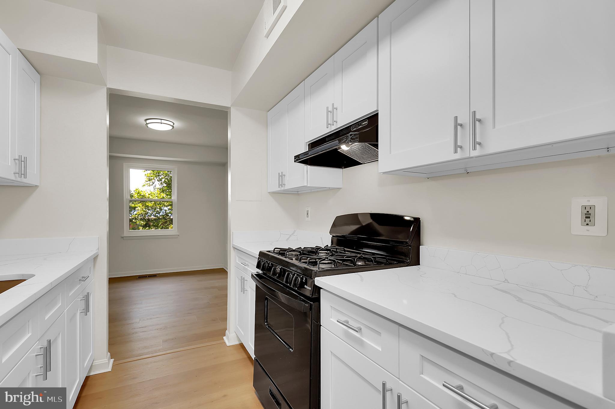 BRIGHTON WEST - Residential