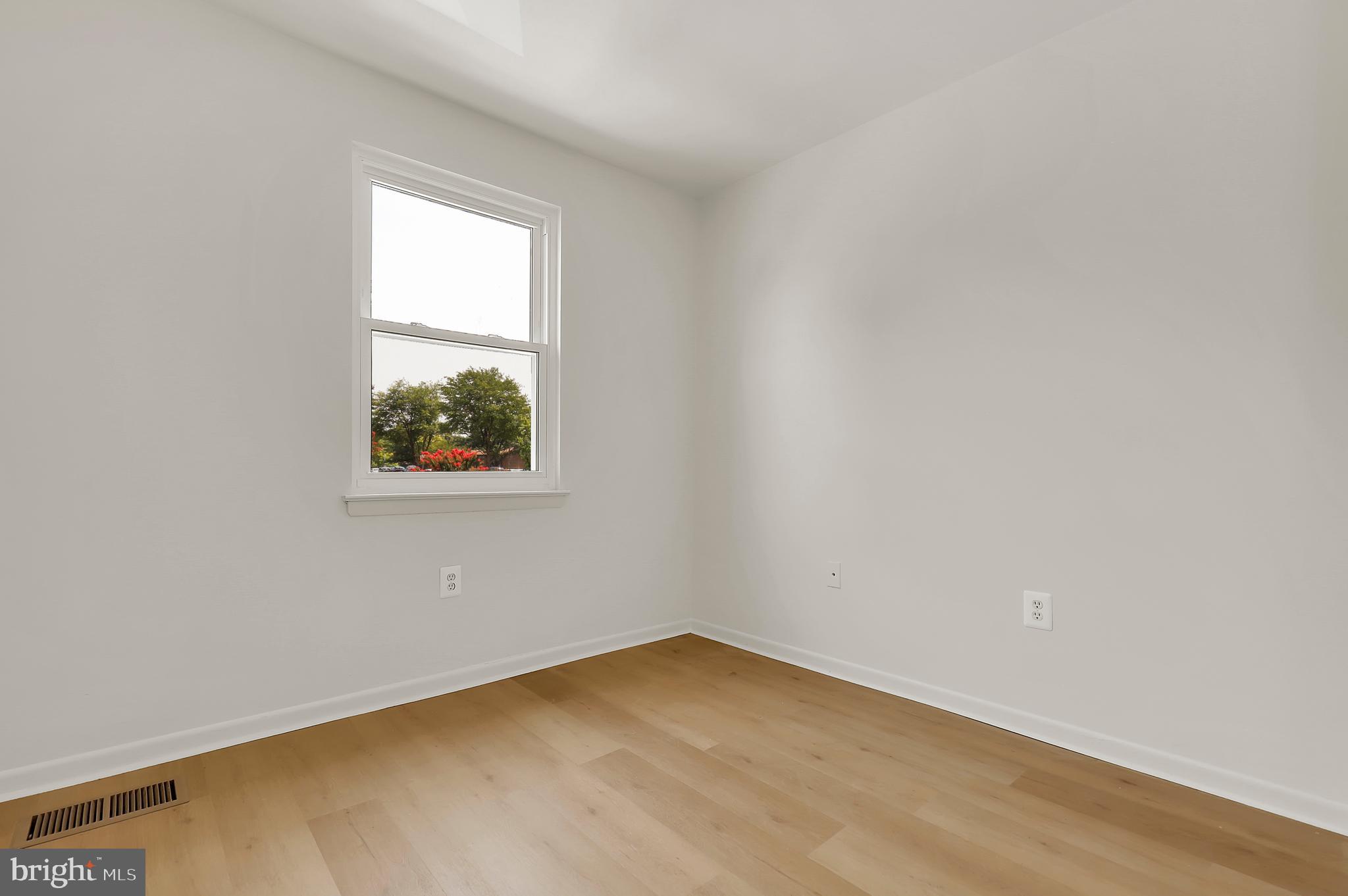 BRIGHTON WEST - Residential