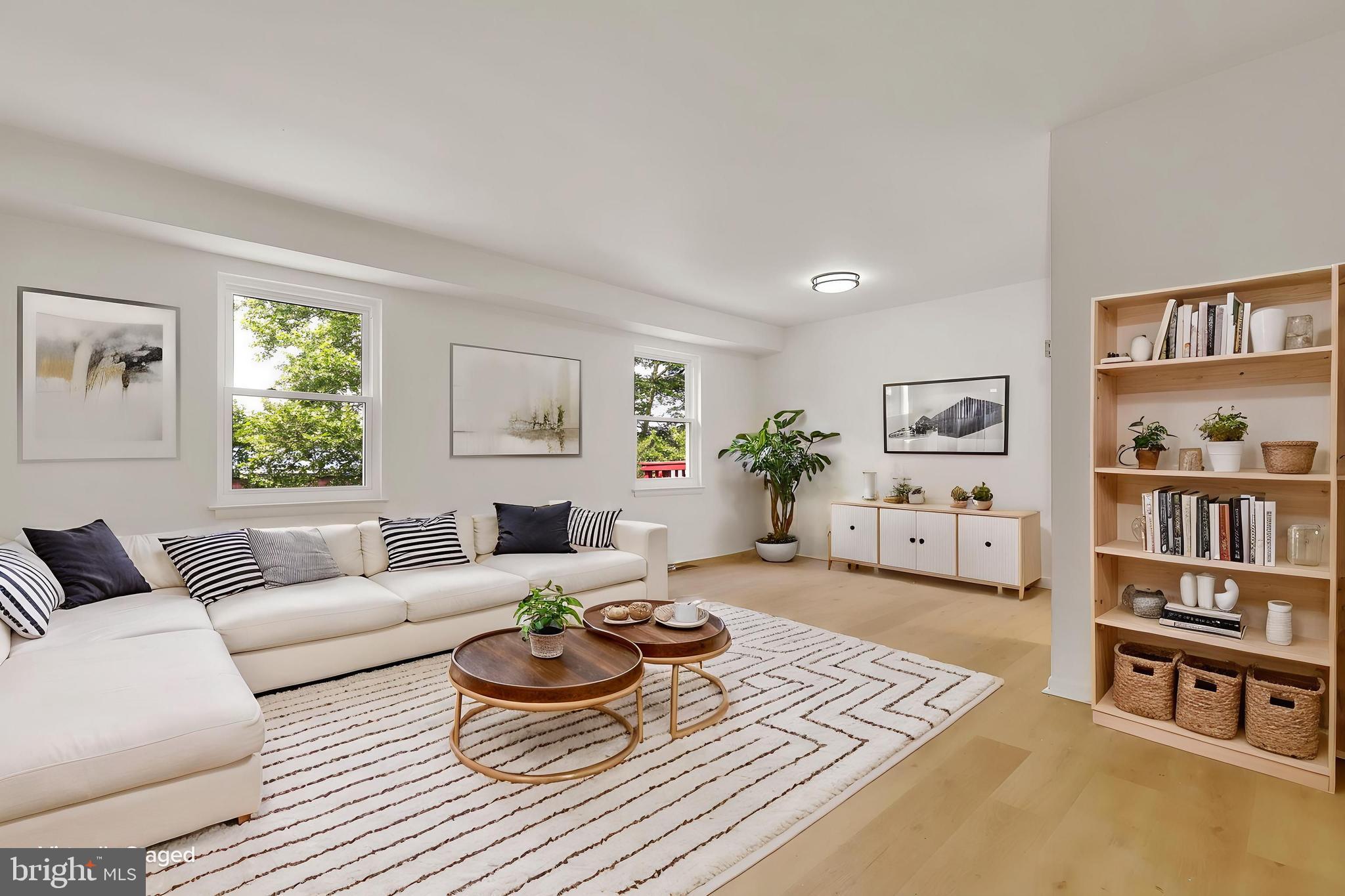 BRIGHTON WEST - Residential
