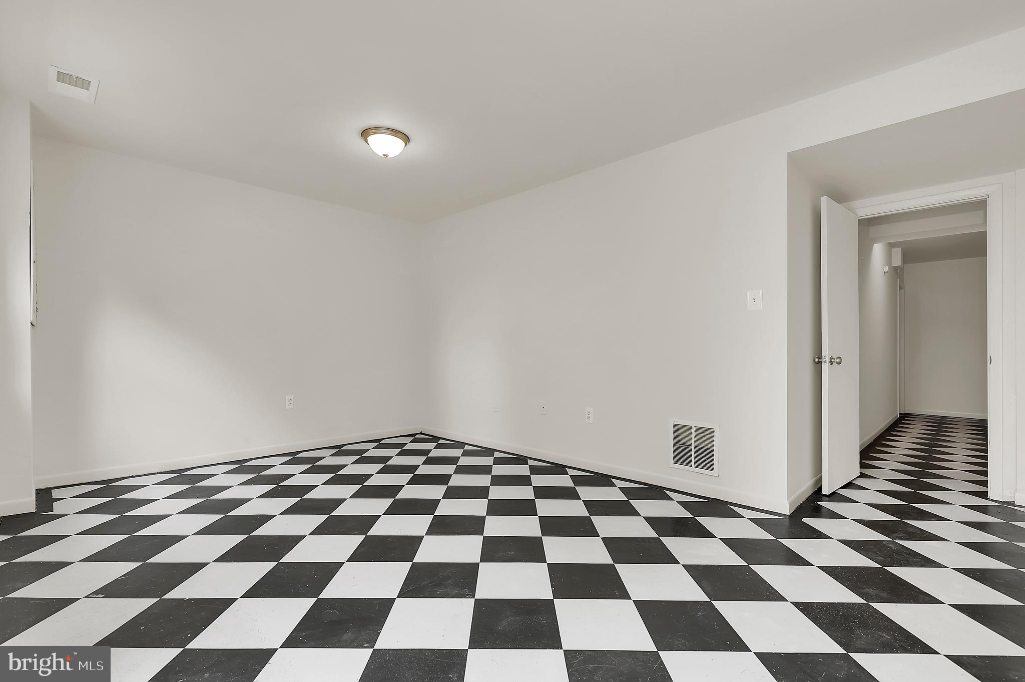 BRIGHTON WEST - Residential
