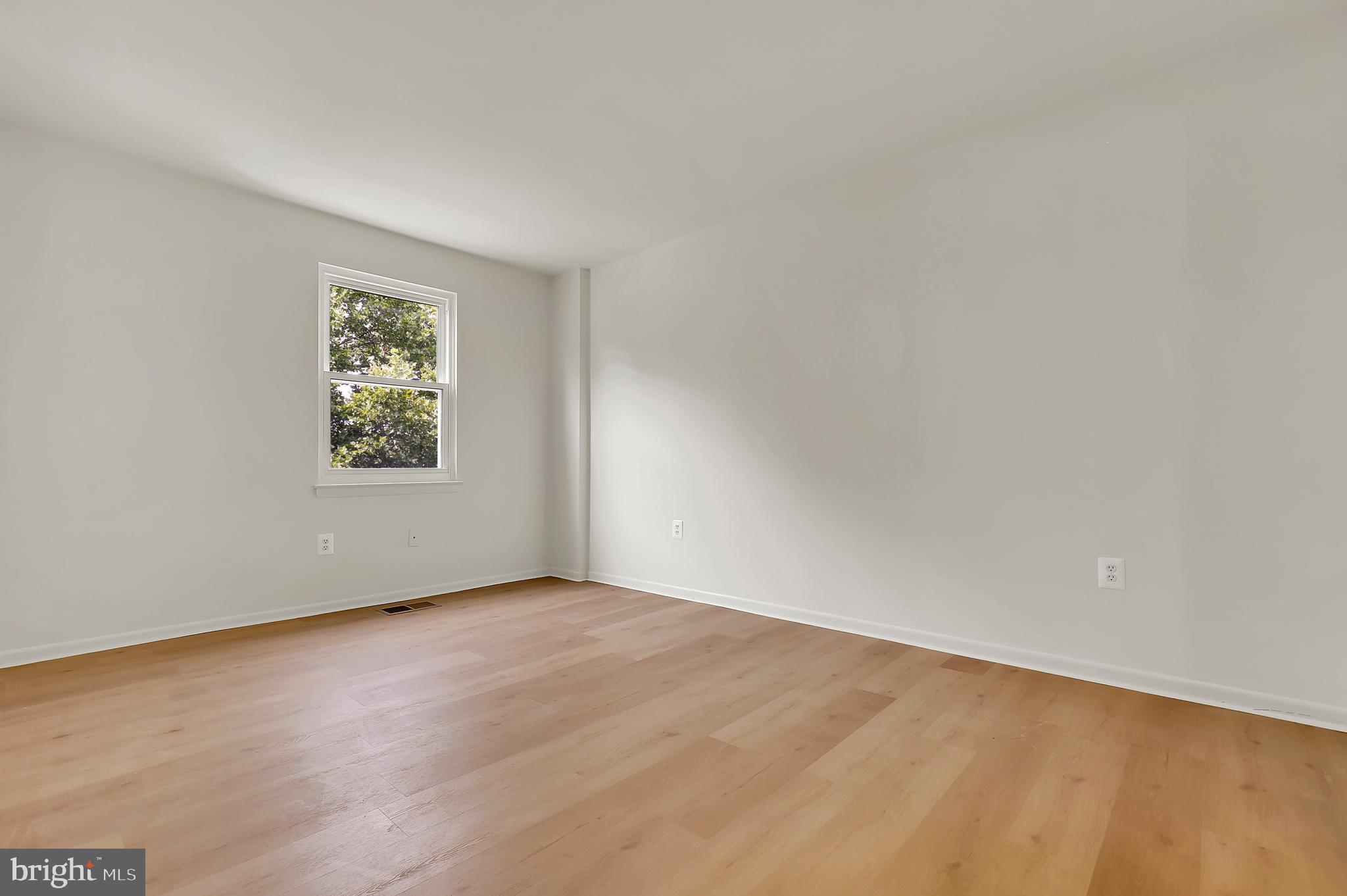 BRIGHTON WEST - Residential