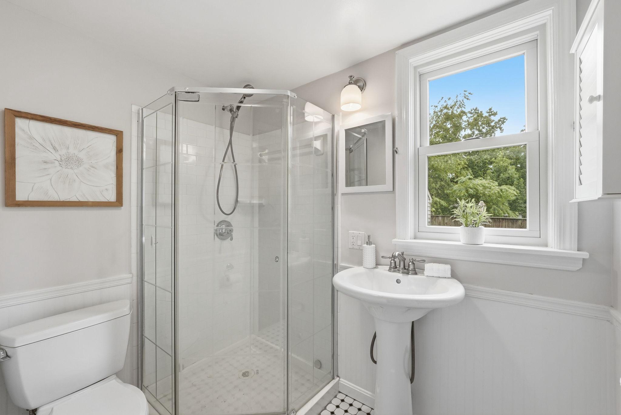 KENSINGTON HEIGHTS - Residential
