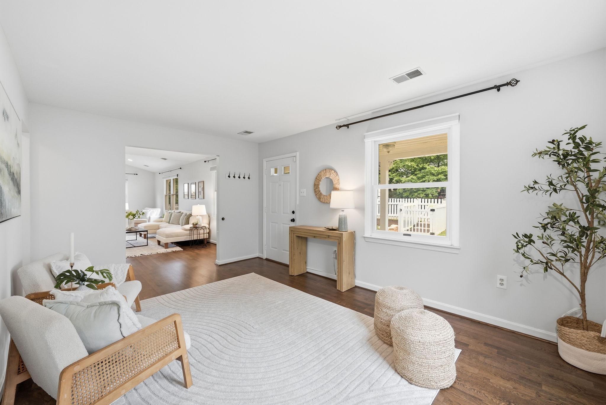 KENSINGTON HEIGHTS - Residential