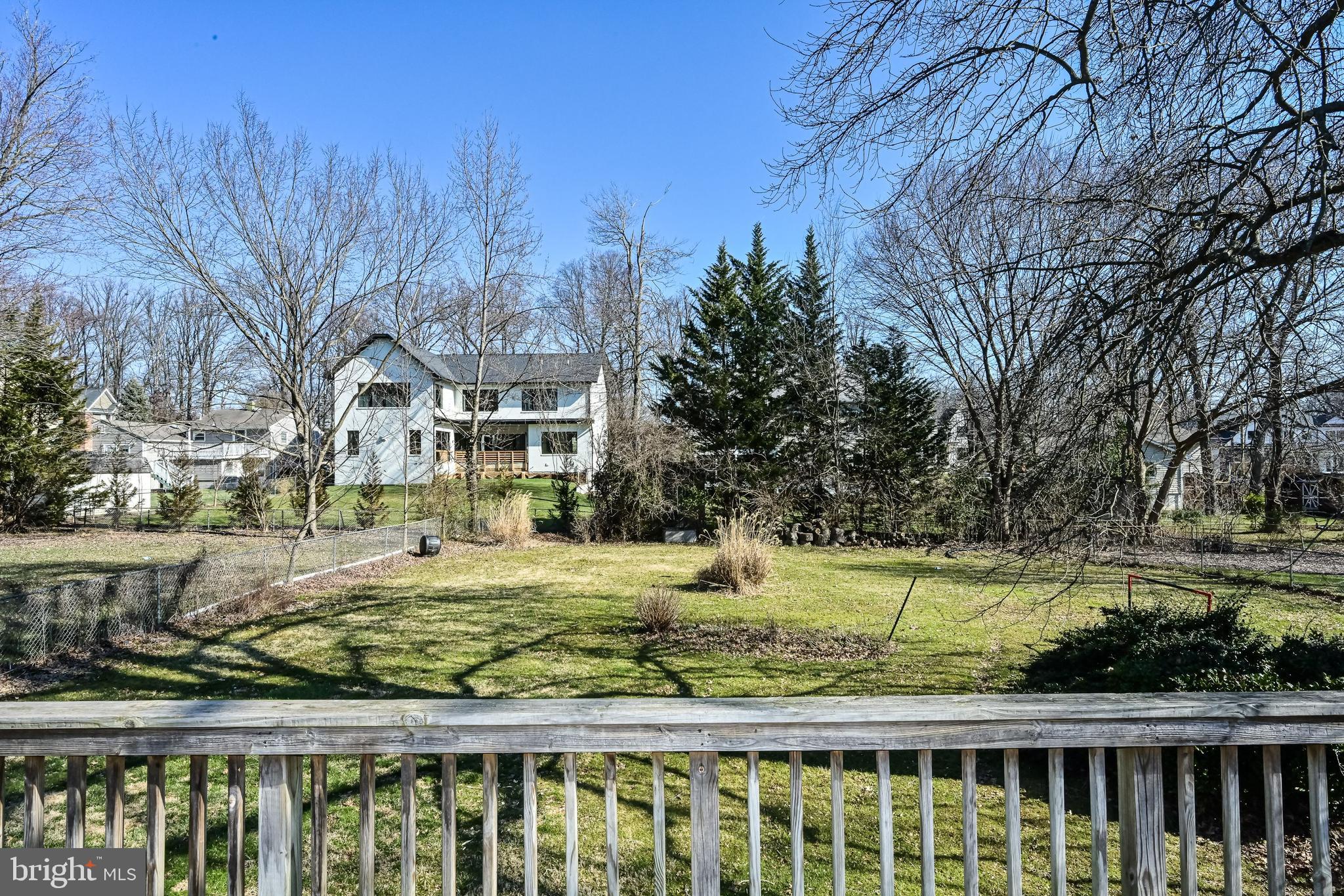 VIENNA WOODS - Residential Lease