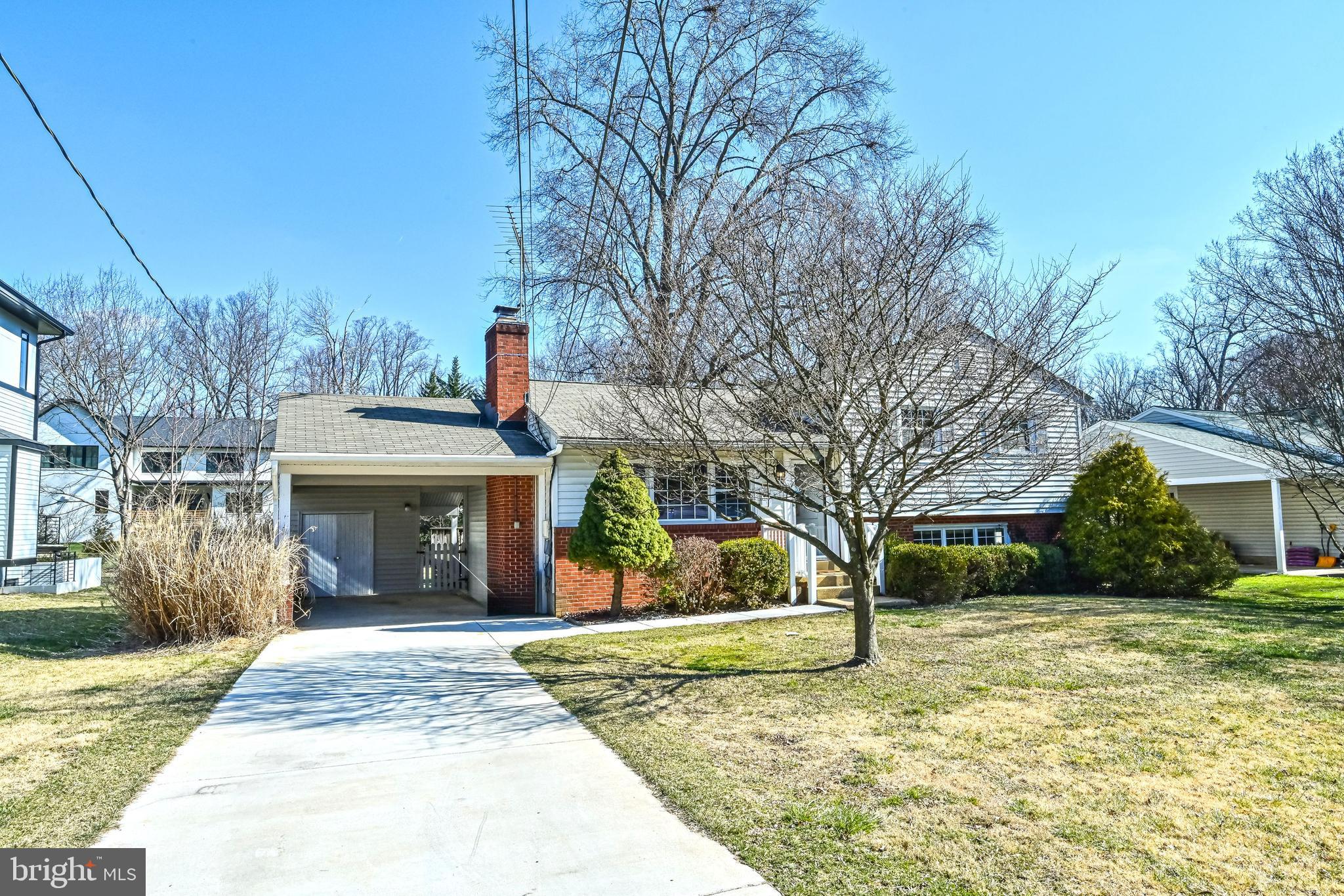 VIENNA WOODS - Residential Lease