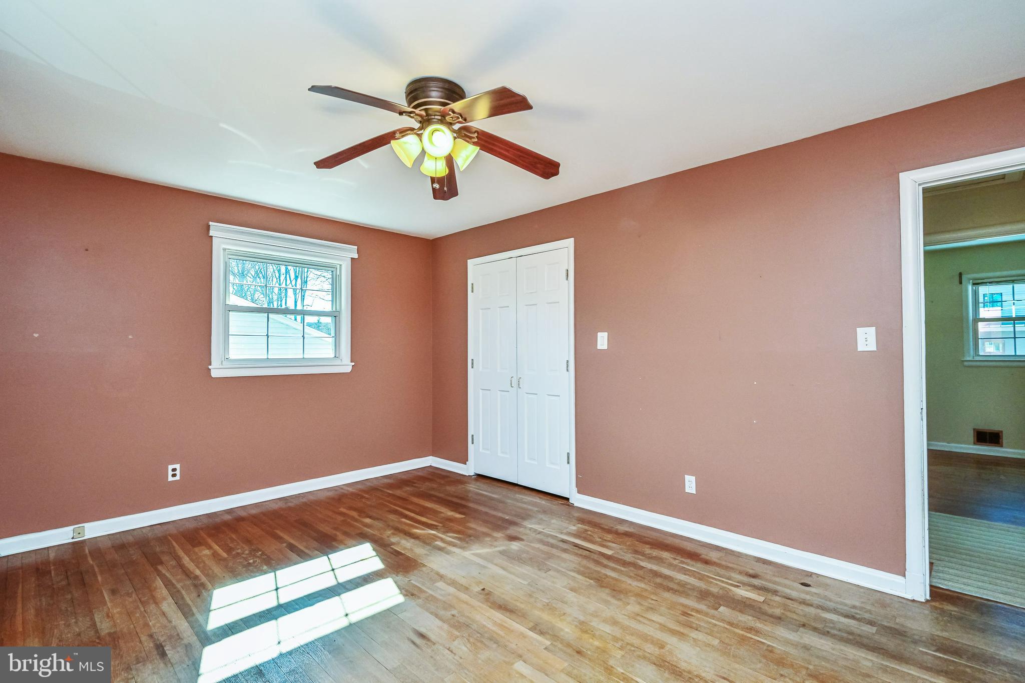 VIENNA WOODS - Residential Lease