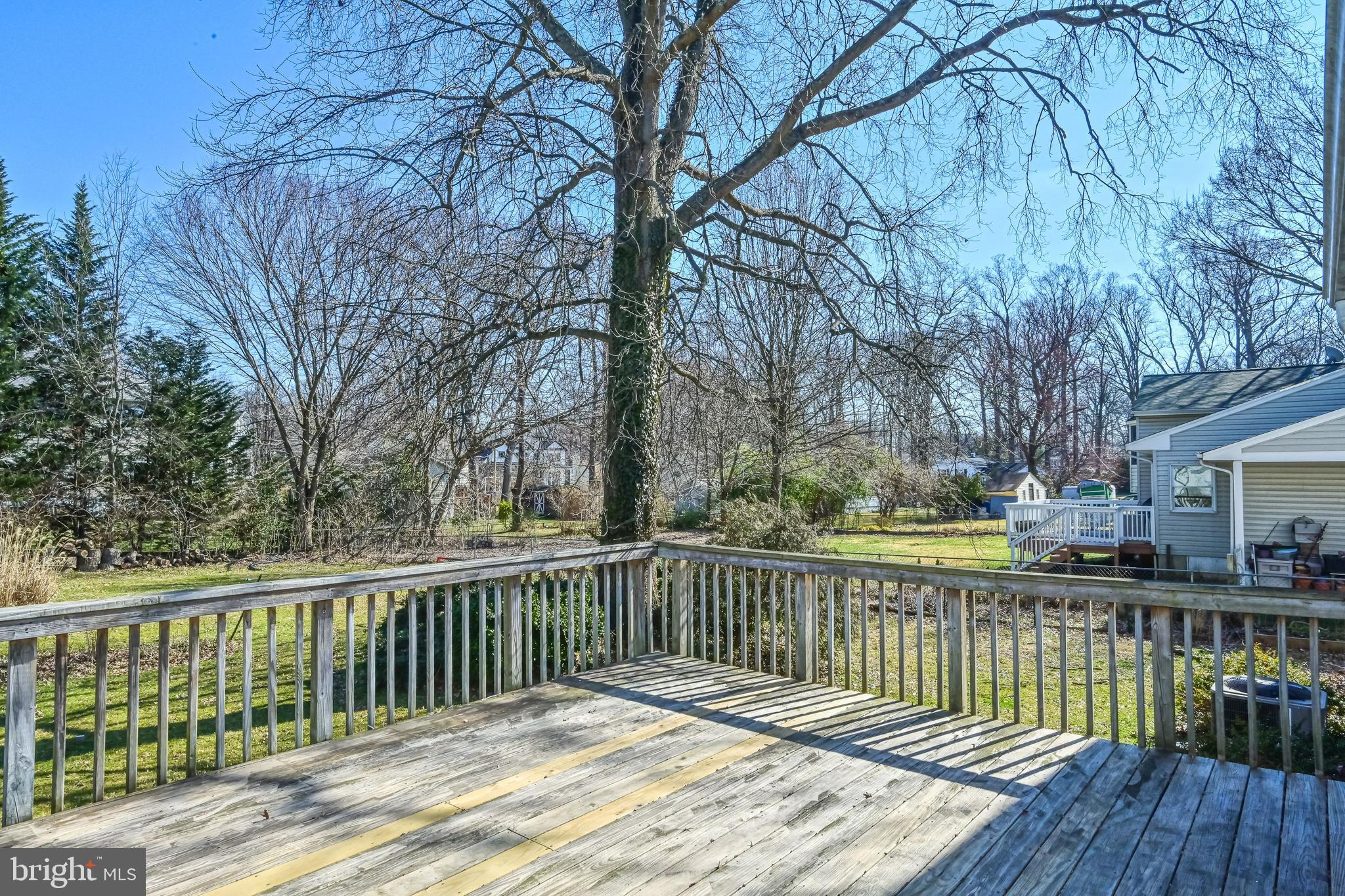 VIENNA WOODS - Residential Lease