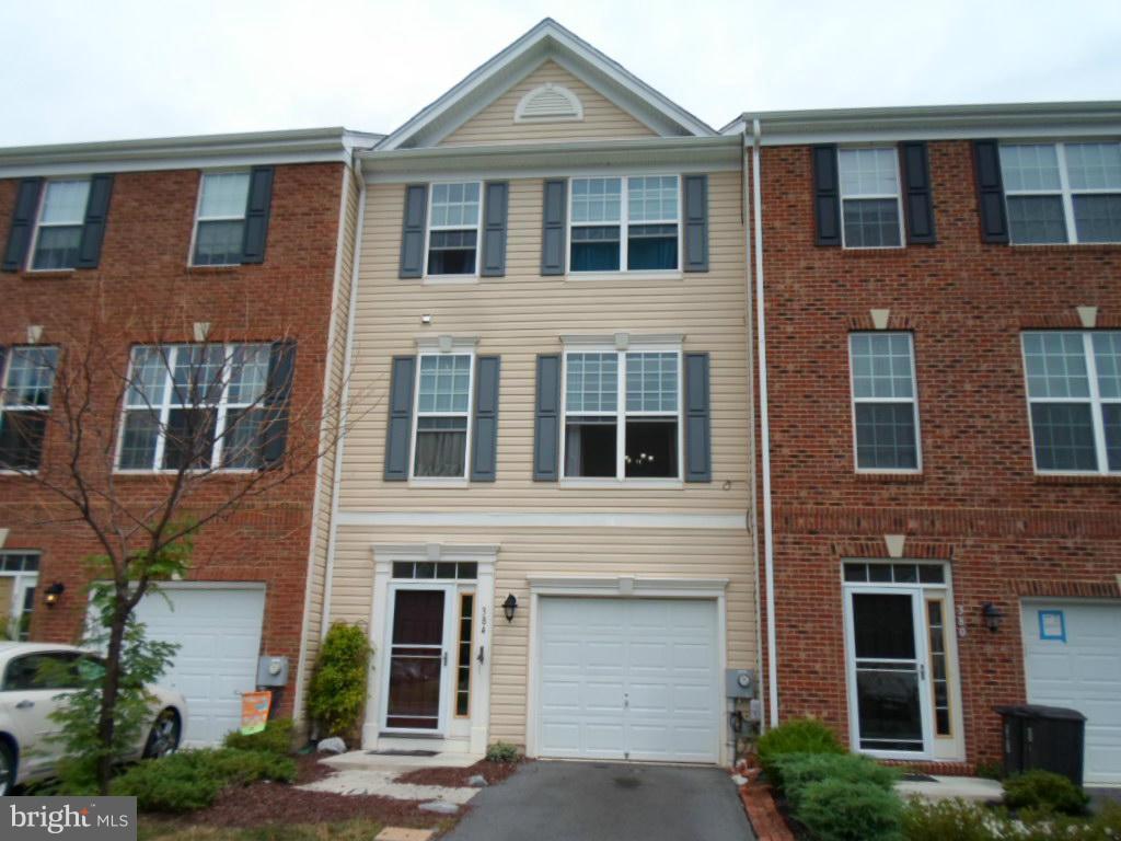 Available October 1st. Great looking 3 story townhouse in Shepherdstown. This house is fully finished with half baths on the lower and main level of the house. Owner just had a very nice deck built. This house has a 3 level bump out so there is a huge master bedroom with a sitting room, a large dining/kitchen area and extra space in the basement. All appliances included. Pictures are from 2014